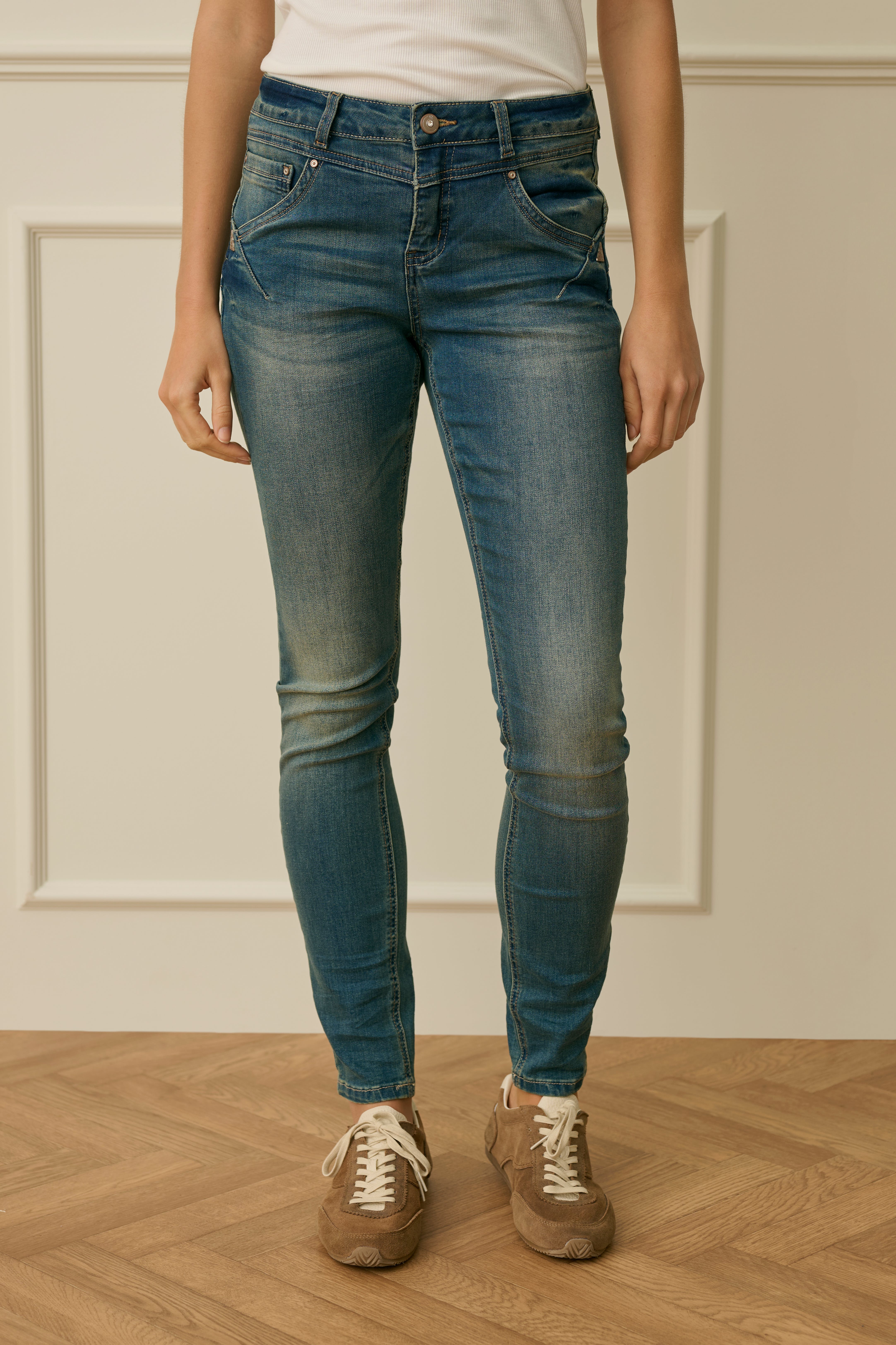 CRAmalie Jeans - Shape Fit

 LOCATION NONE 10604221-62505