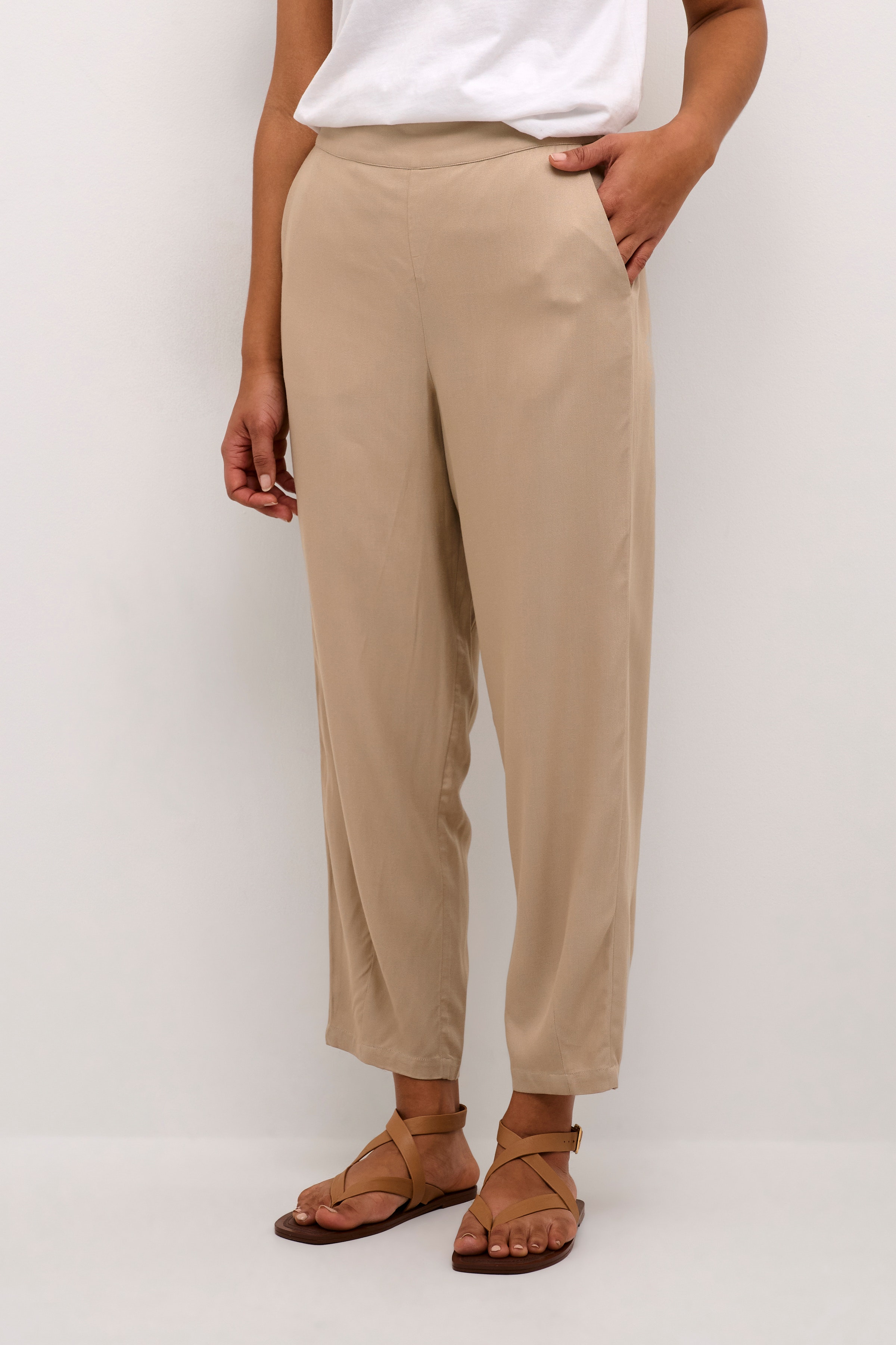 BPtamara Trousers LOOKBOOK FRONT 10590700-161105B