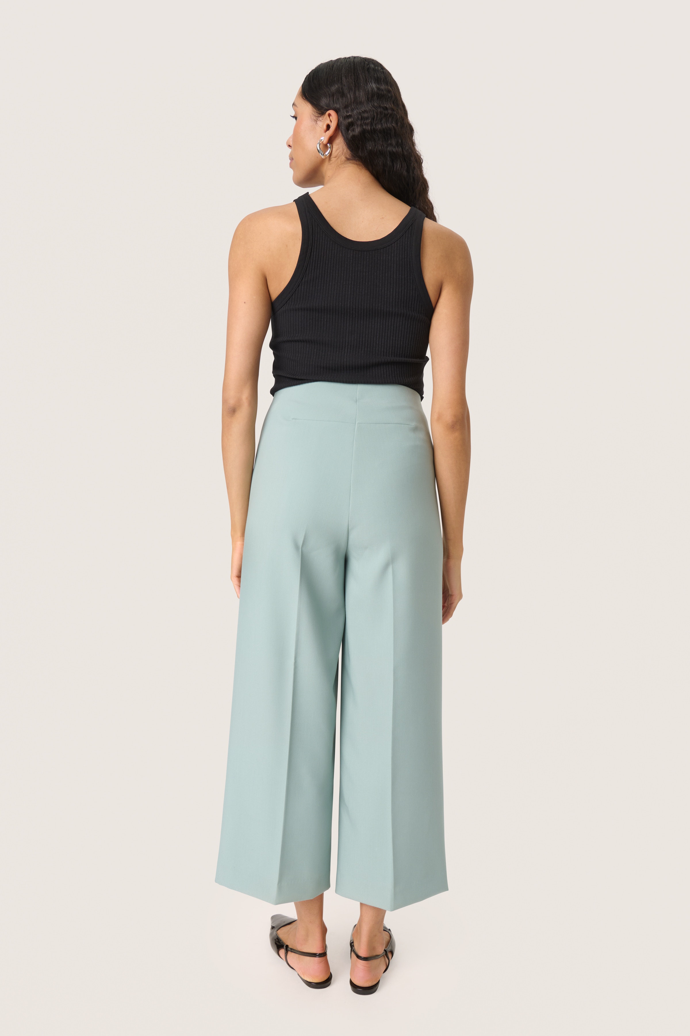 SLCorinne Cropped Hose LOOKBOOK BACK 30407013-164706