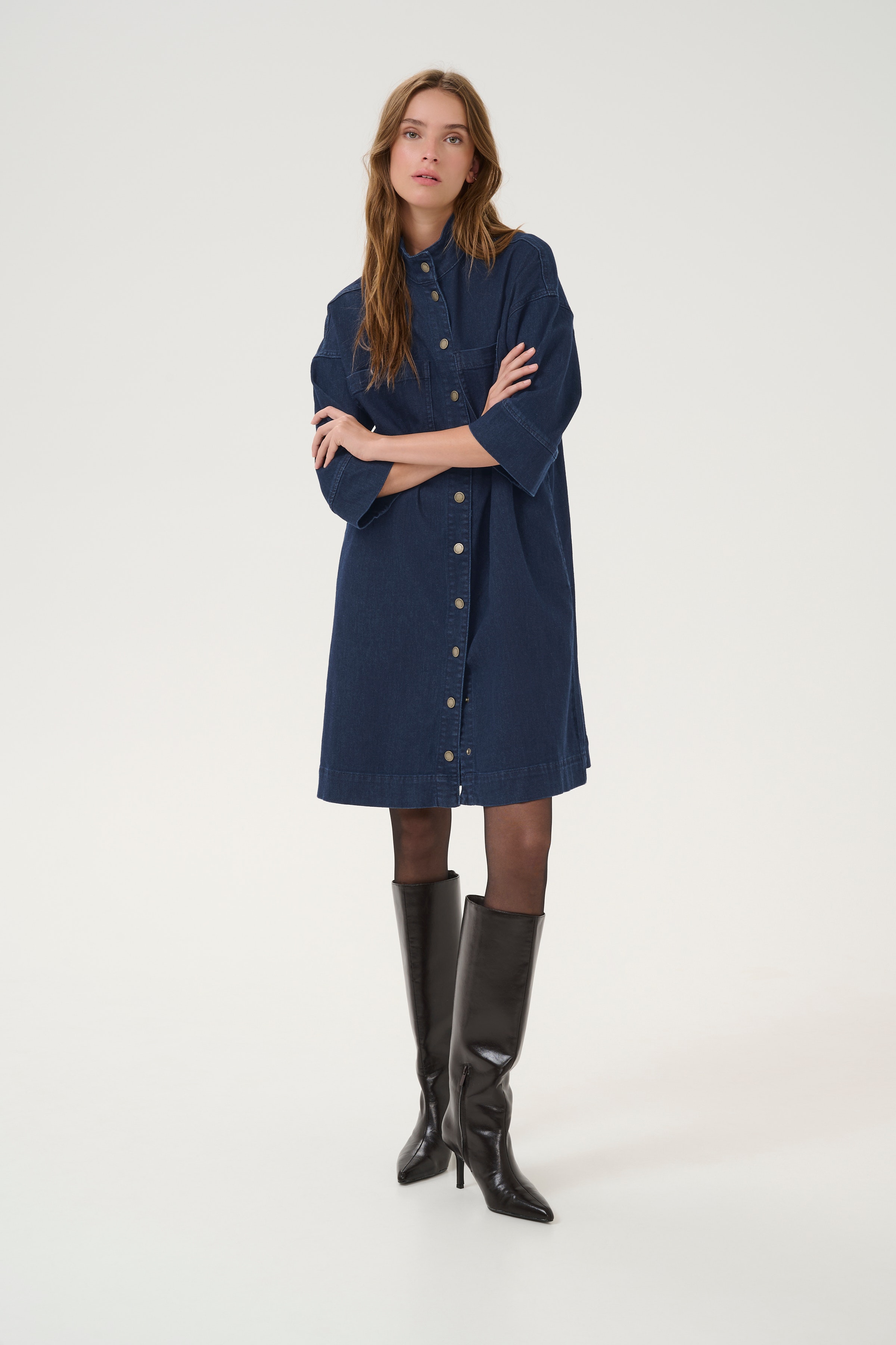 LaraMW Jurk LOOKBOOK FRONT 10705084-100067