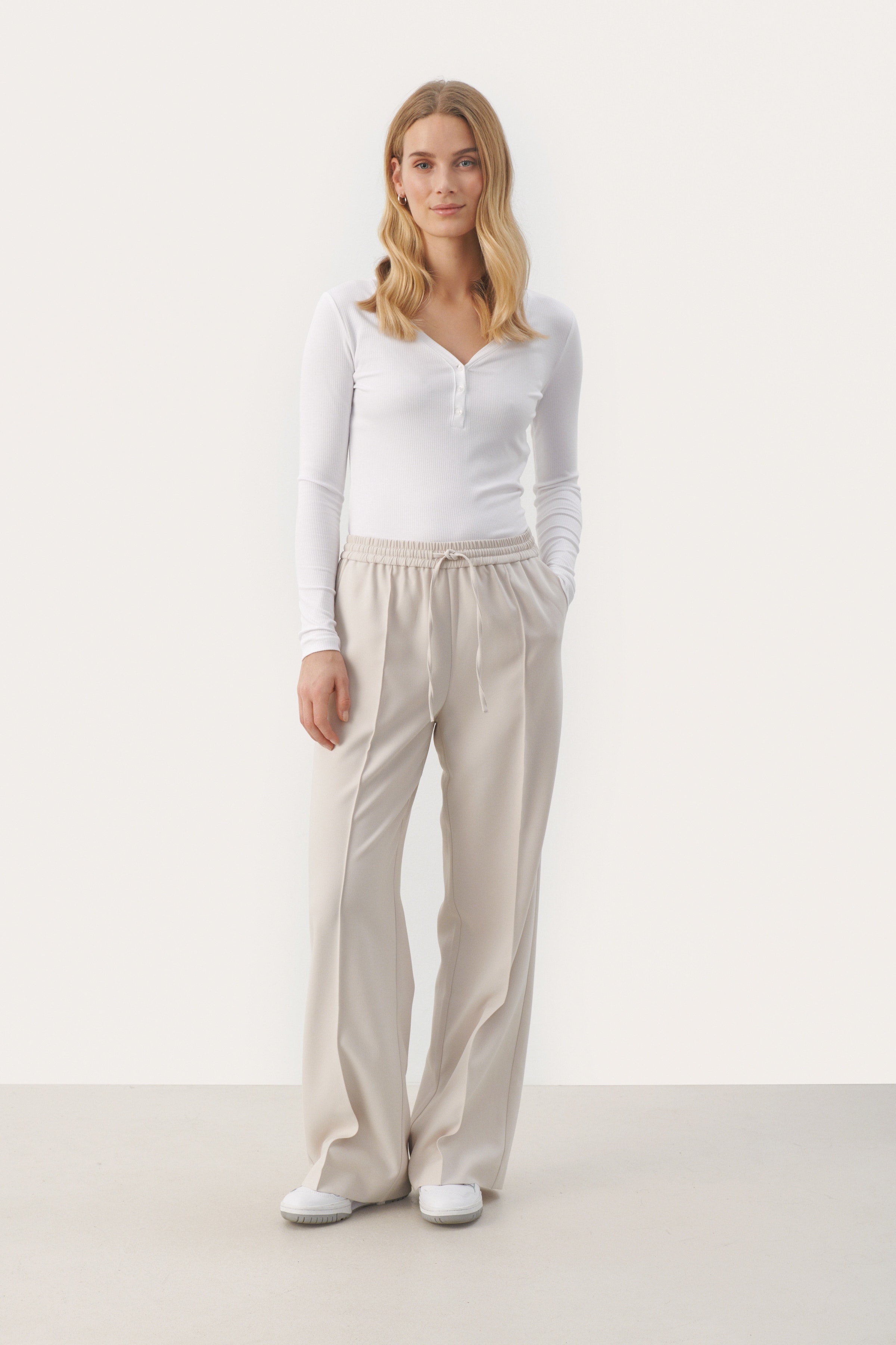 EvalynnPW Suit trousers LOOKBOOK FRONT 30308461-130400