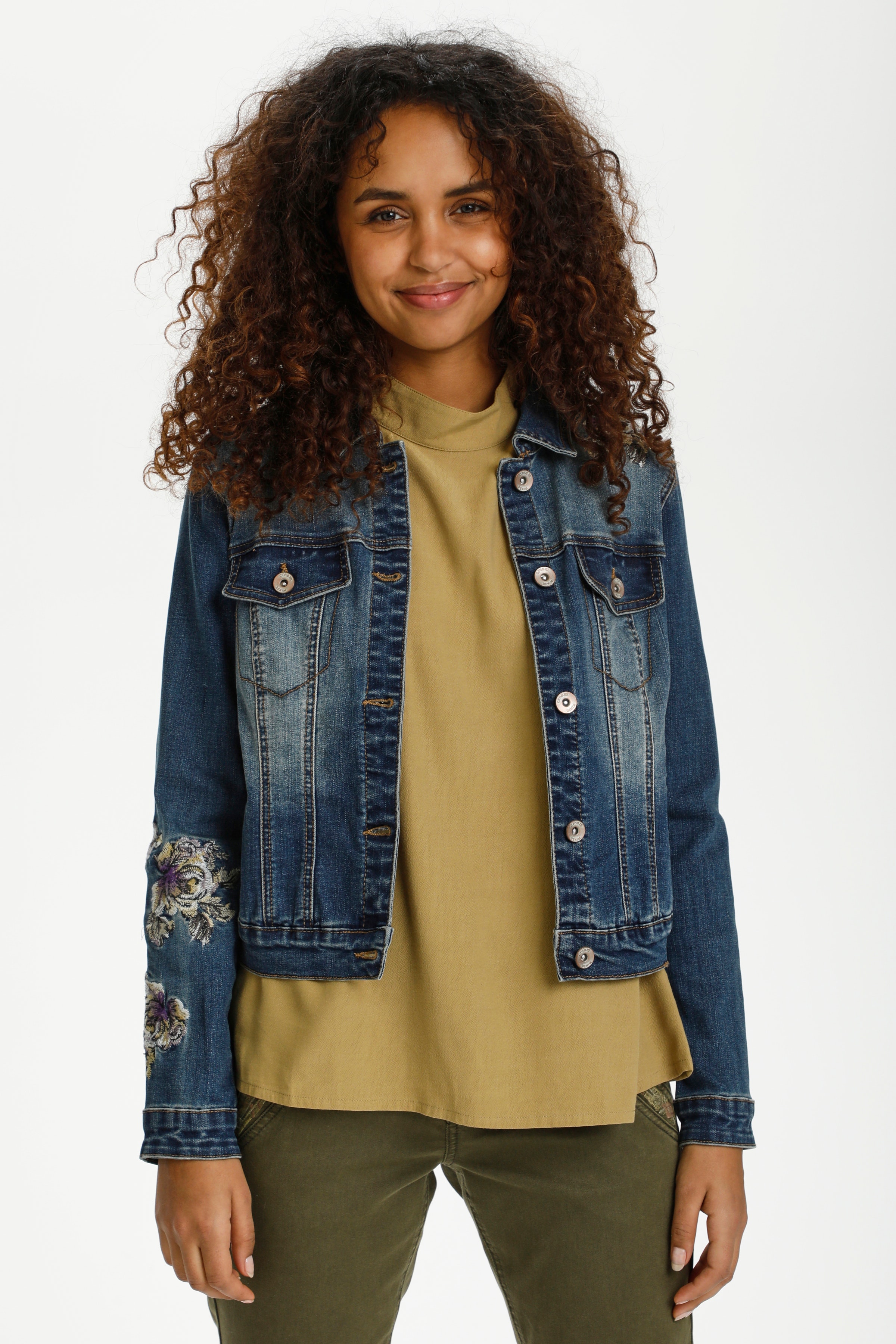CRJudith Jeansjacka LOOKBOOK FRONT 10608398-100112