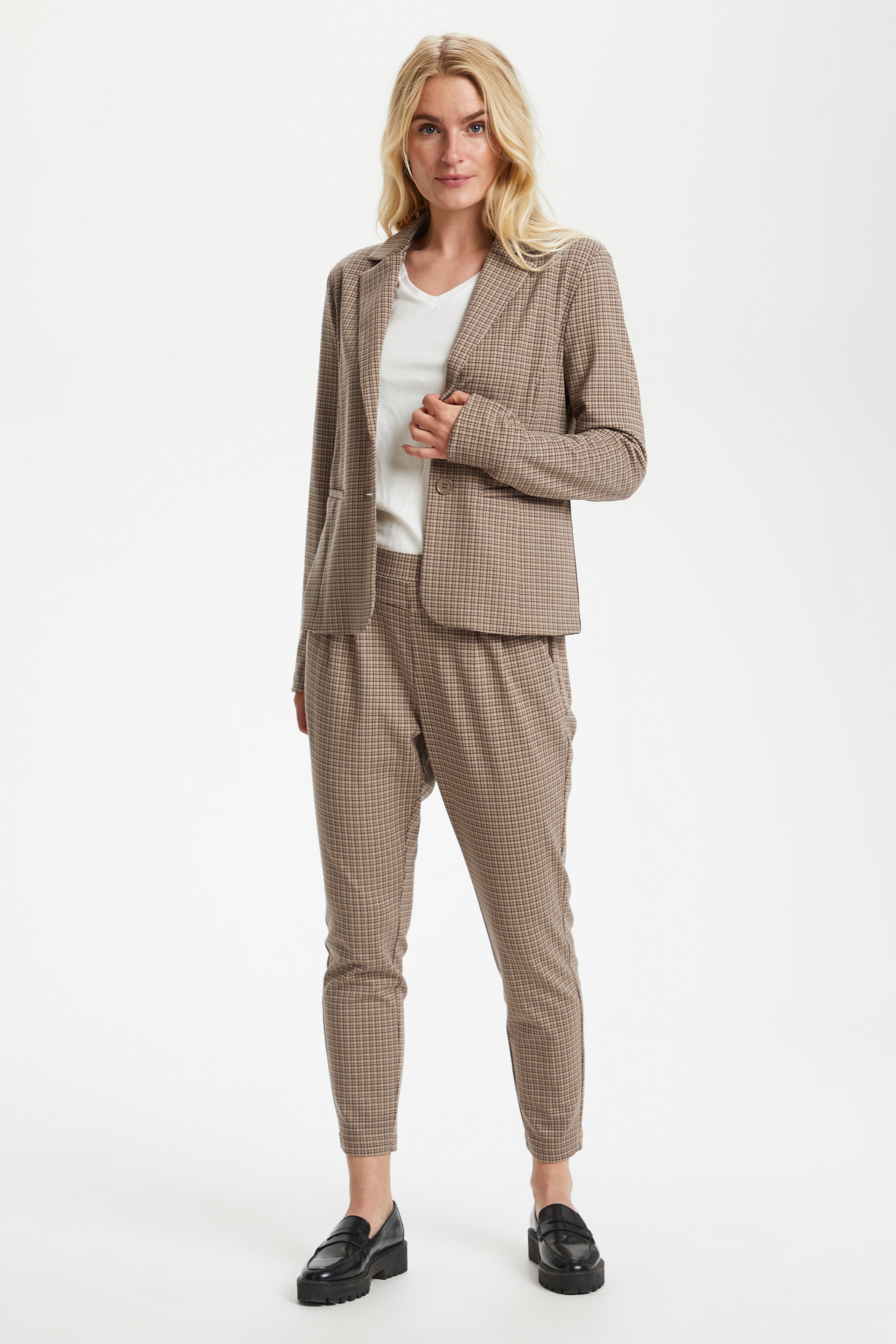 CRAnett Blazer LOOKBOOK FRONT 10608782-100935
