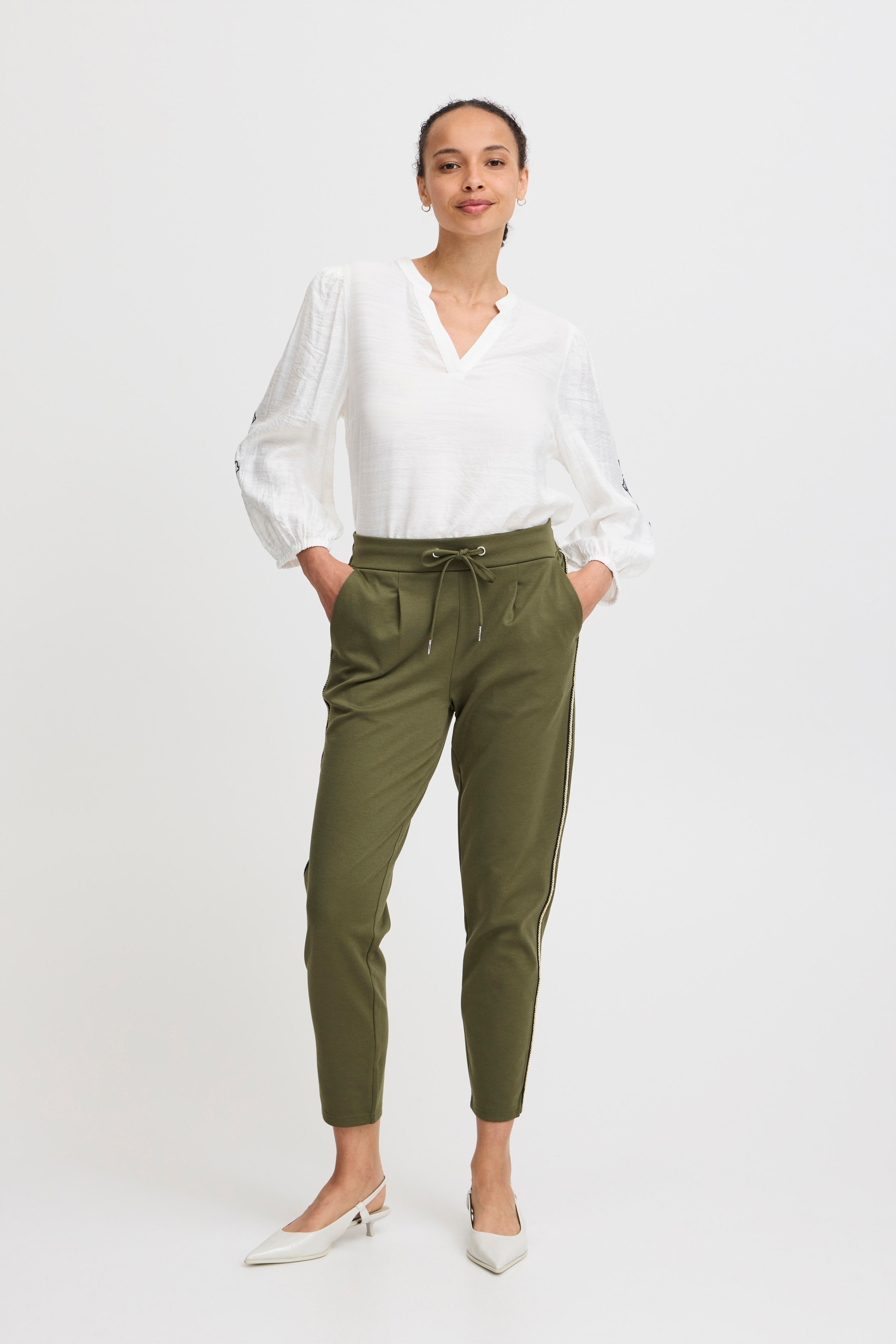 BYRIZETTA Hose LOOKBOOK FRONT 20815993-190515