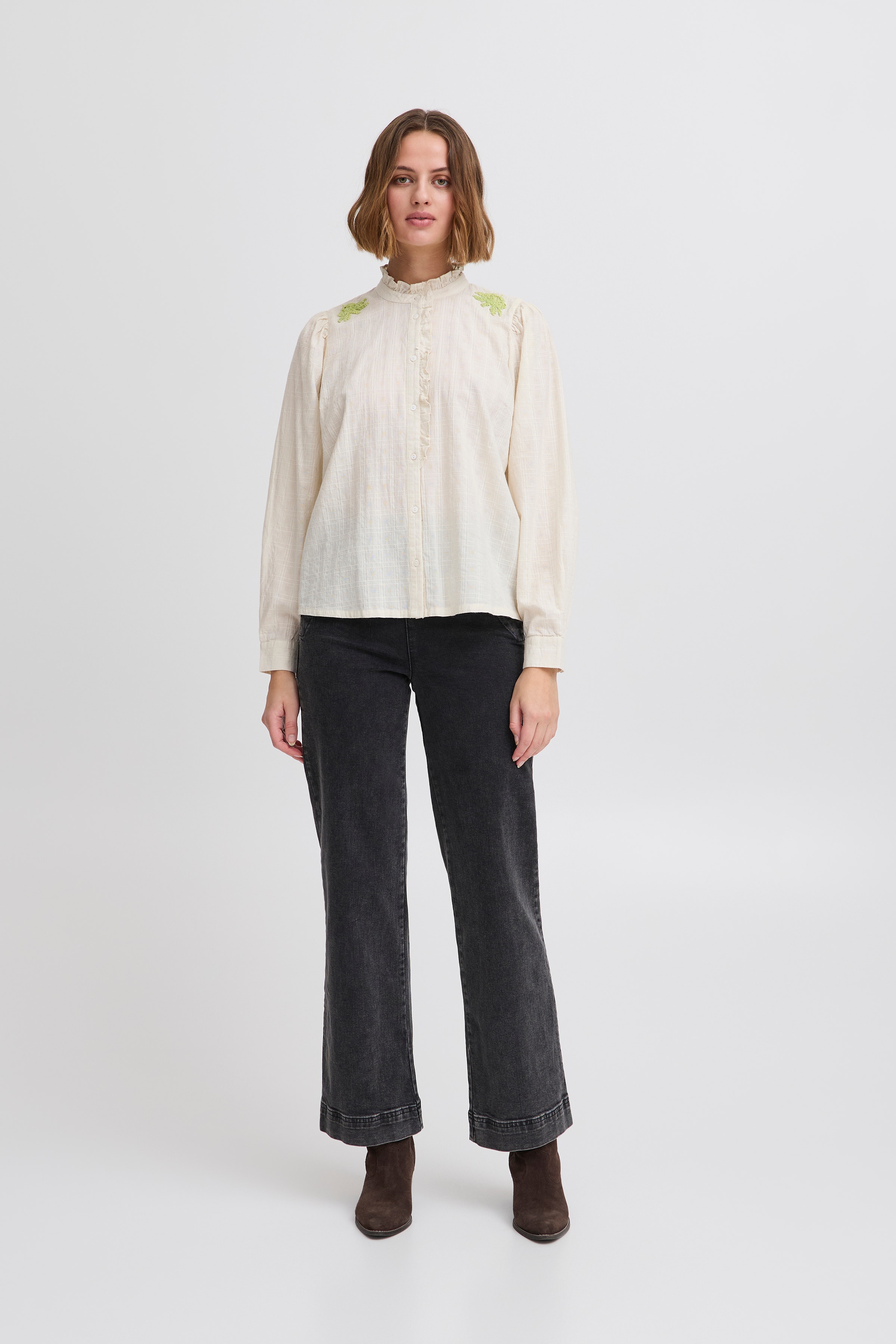 Long sleeved shirt LOOKBOOK FRONT 20122037-130905