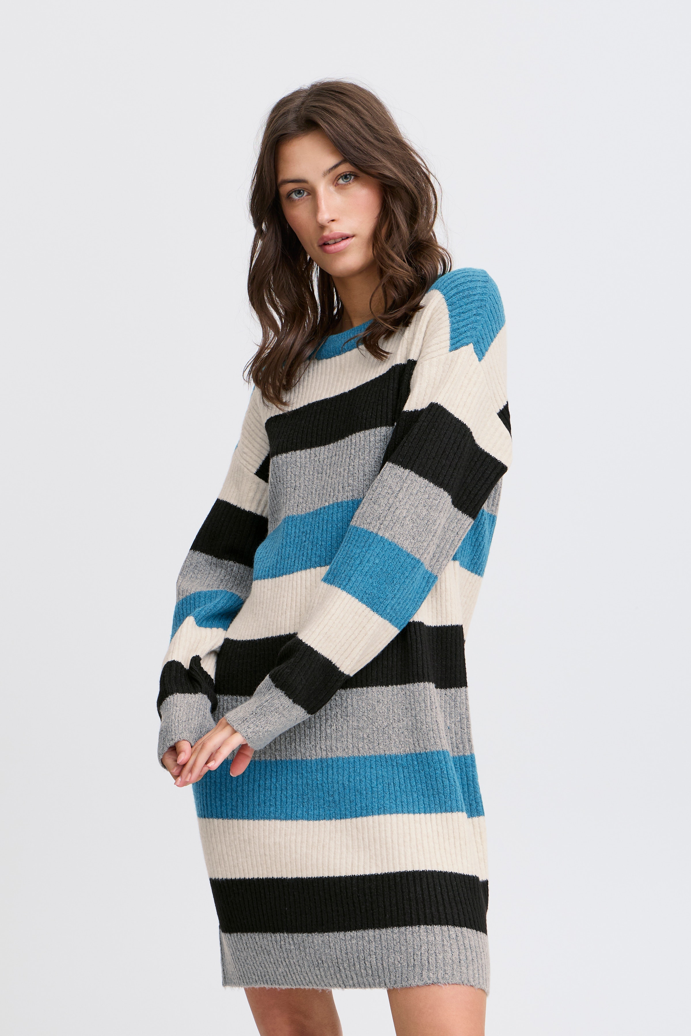 BYONEMA Kjole LOOKBOOK FRONT 20813901-203638