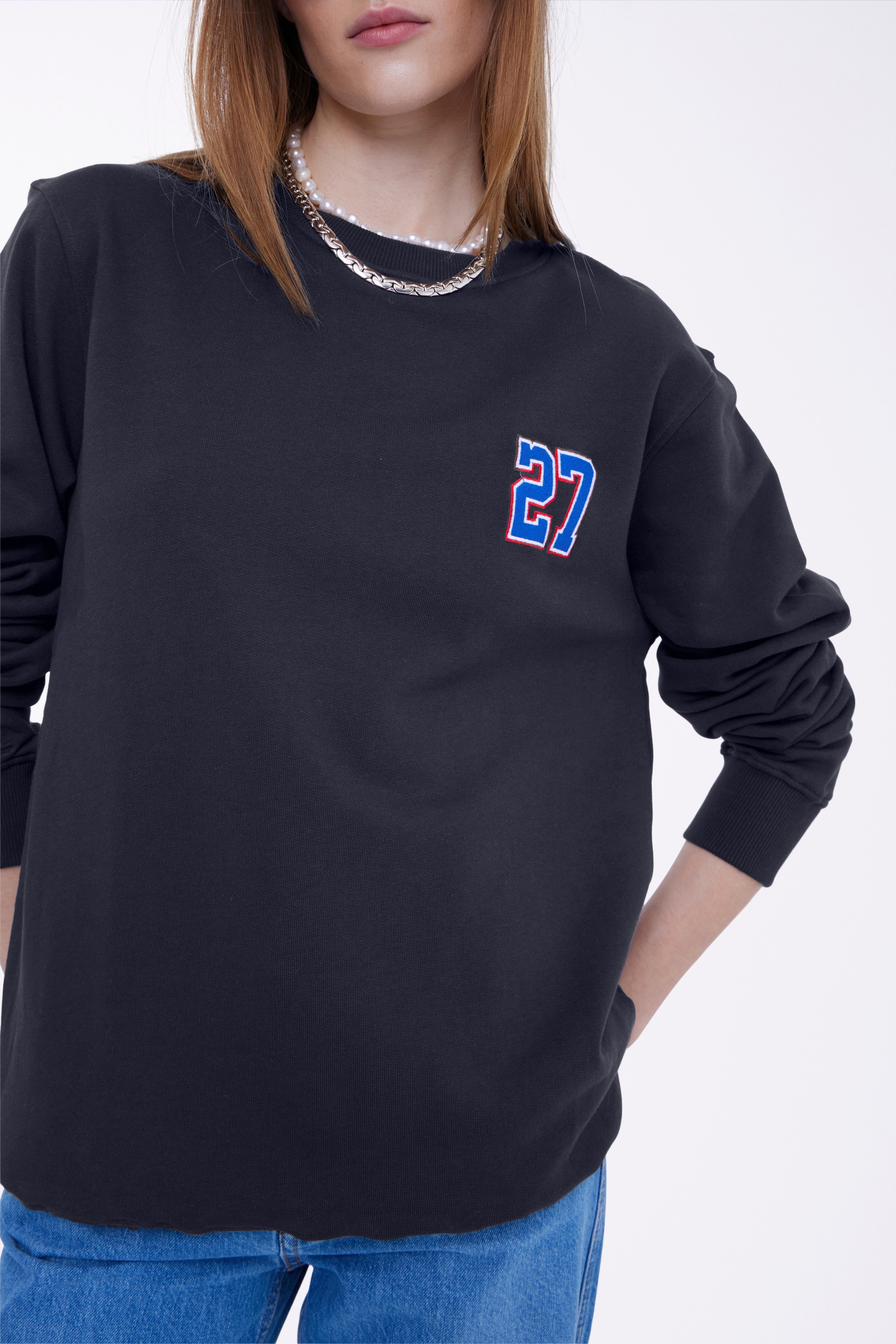 J. DICKENS SWEATSHIRT LOOKBOOK DETAIL 50400040-194127