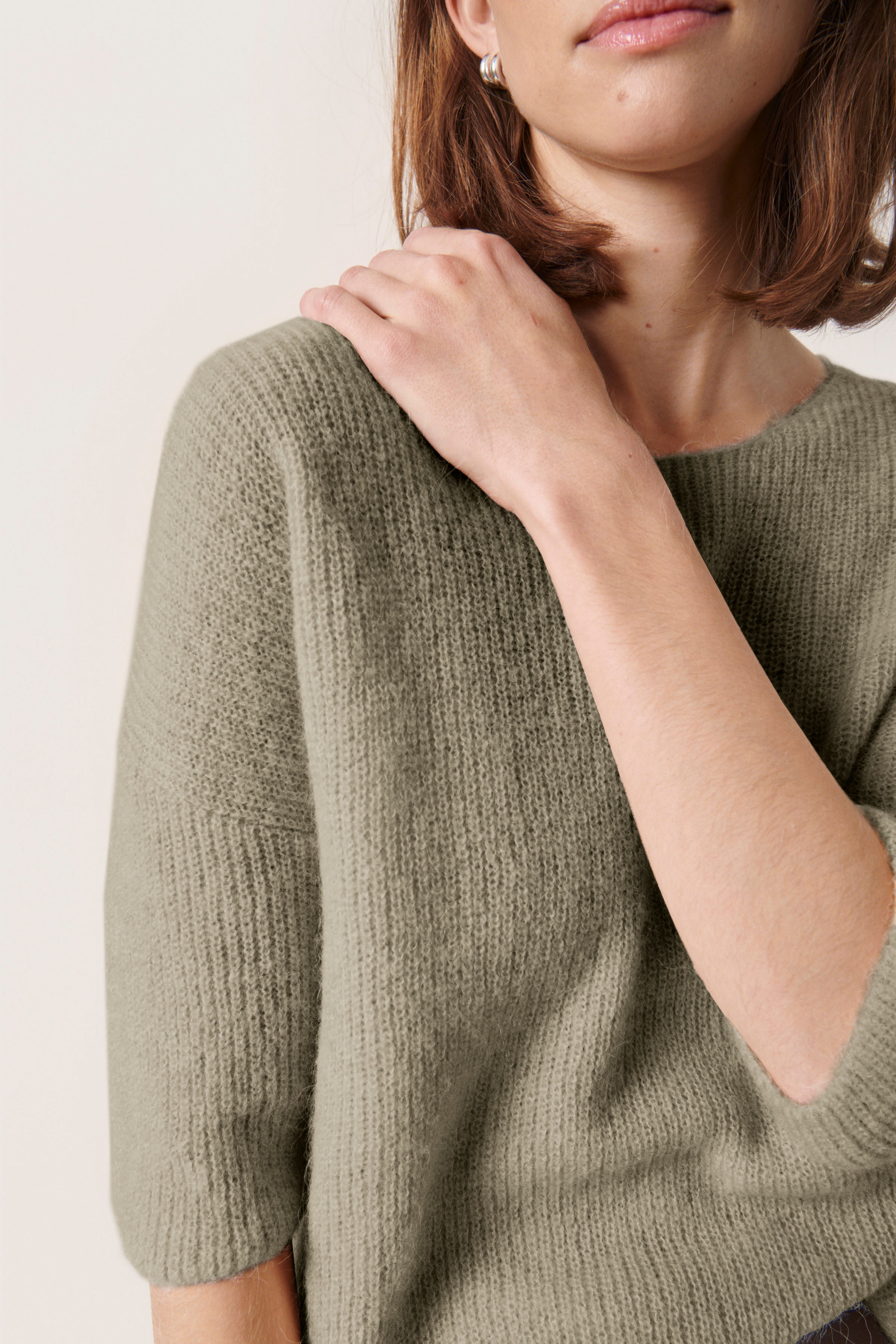 Tuesday Pullover LOOKBOOK DETAIL 30400427-47036