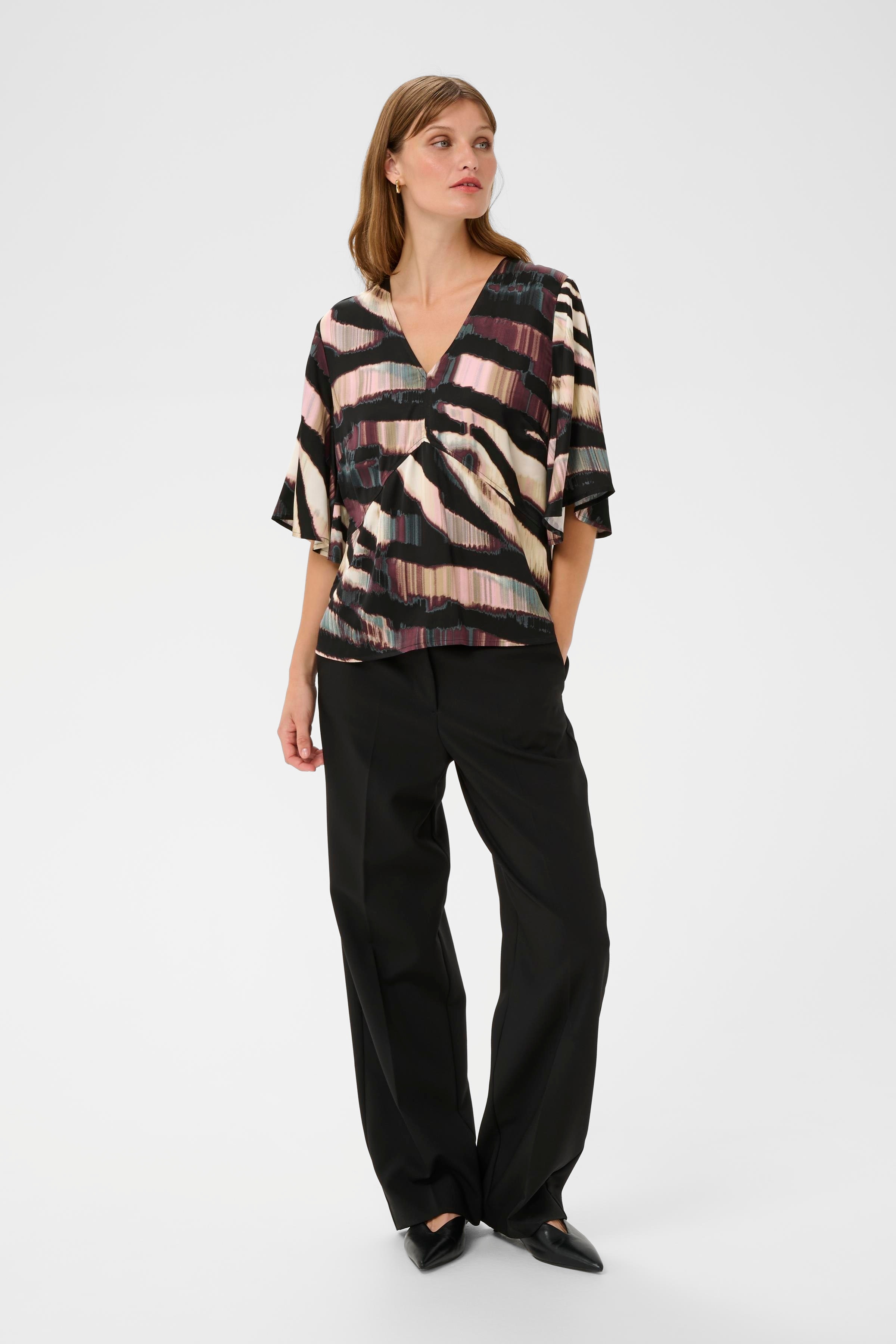 SLCiela Blus LOOKBOOK FRONT 30408844-304367