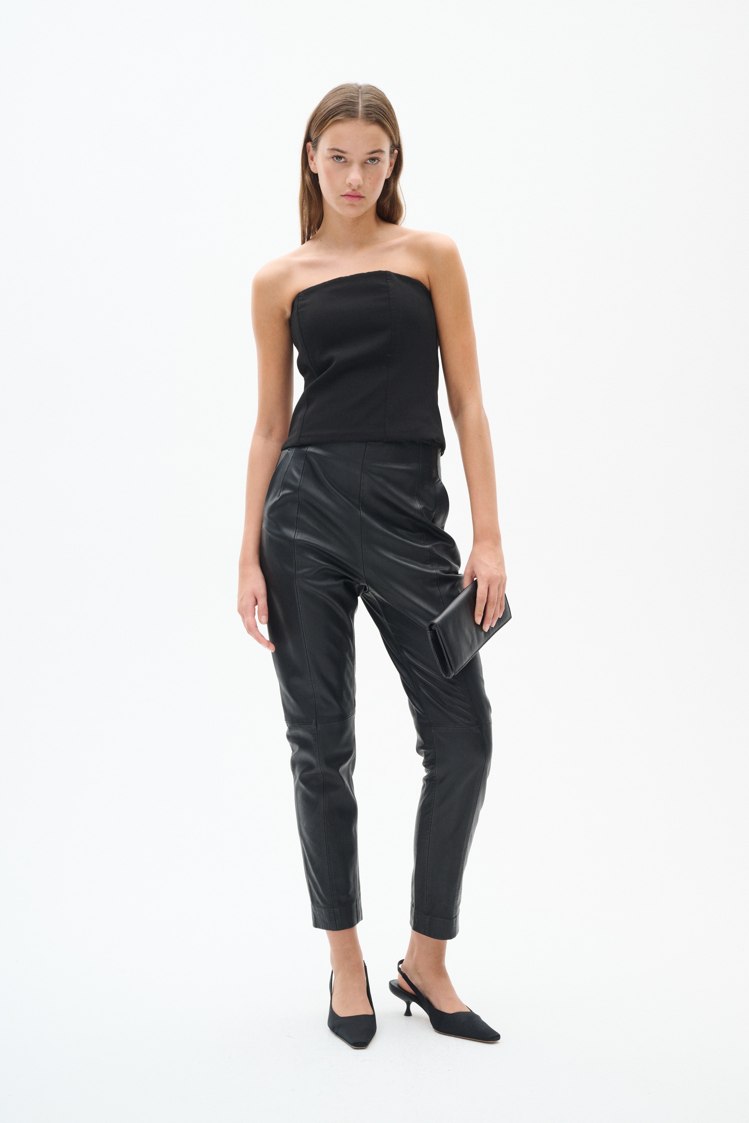 WennaIW Broek LOOKBOOK FRONT 30110199-194008