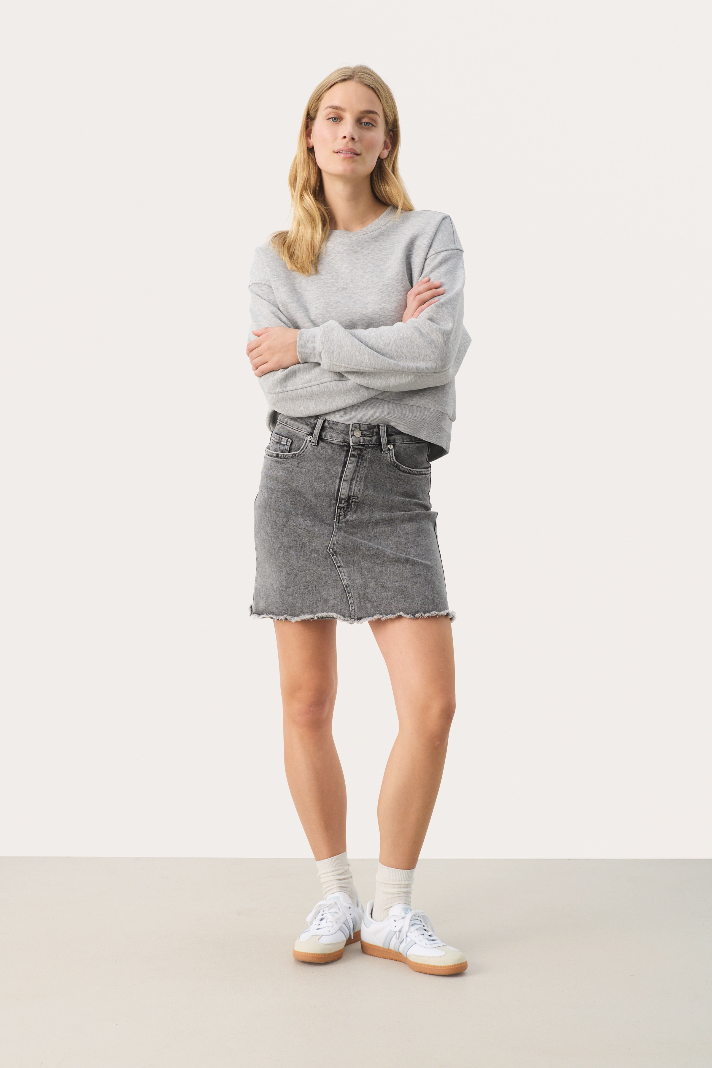 JenicePW Kjol LOCATION NONE 30308767-300150