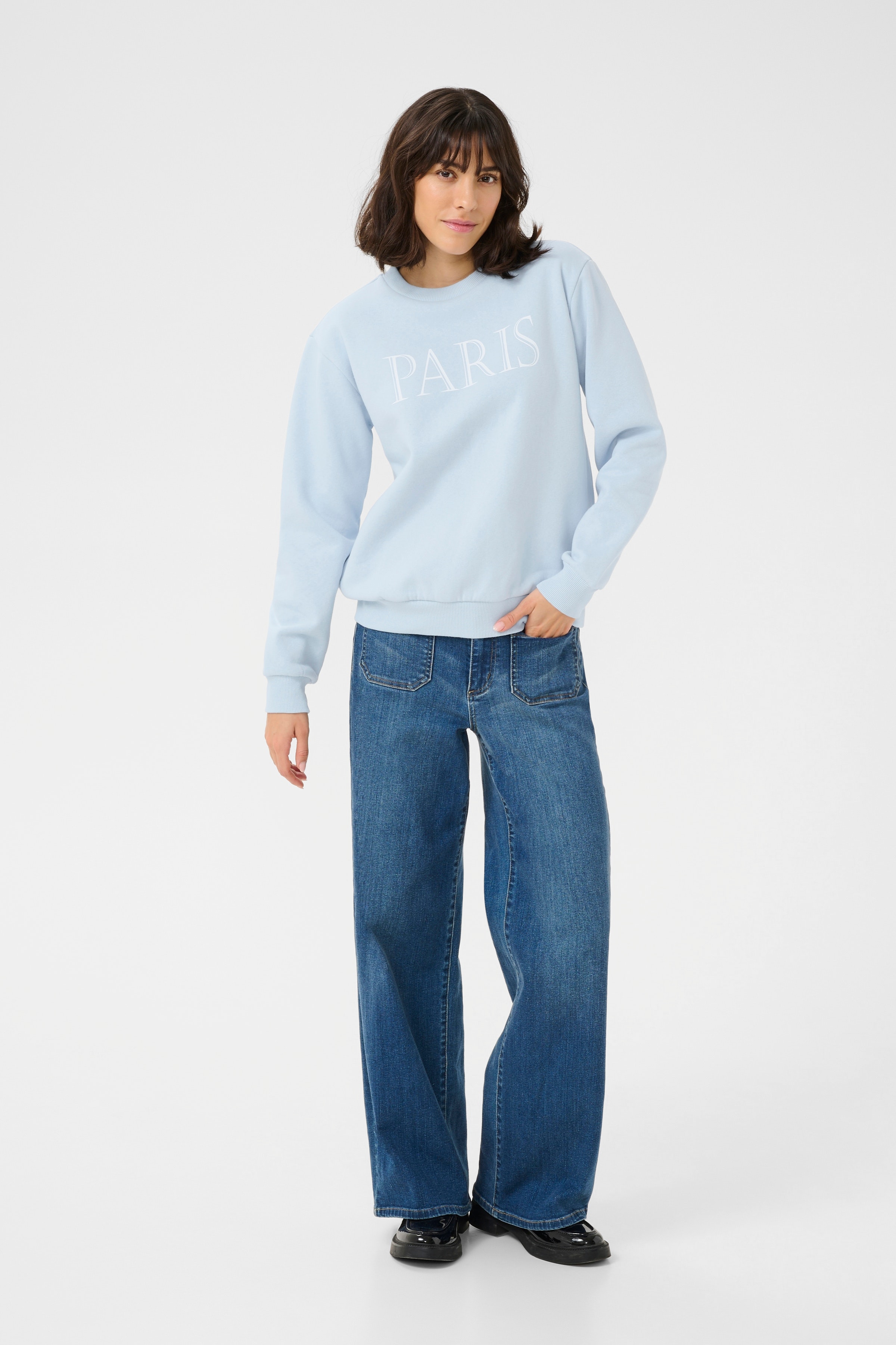 KAanne Sweatshirt LOOKBOOK FRONT 10510376-144115