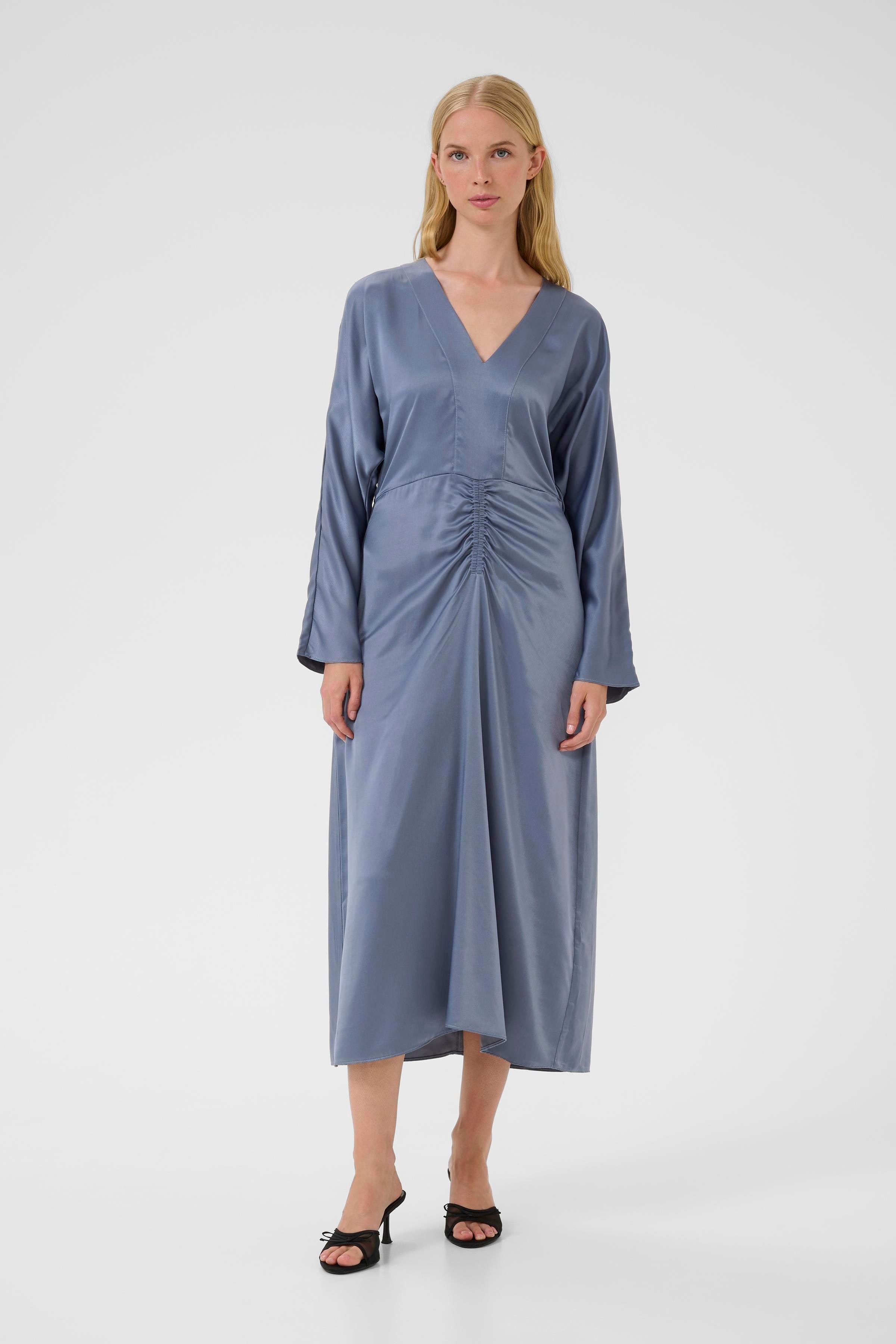 KBBlanca Dress LOOKBOOK FRONT 10105634-183910
