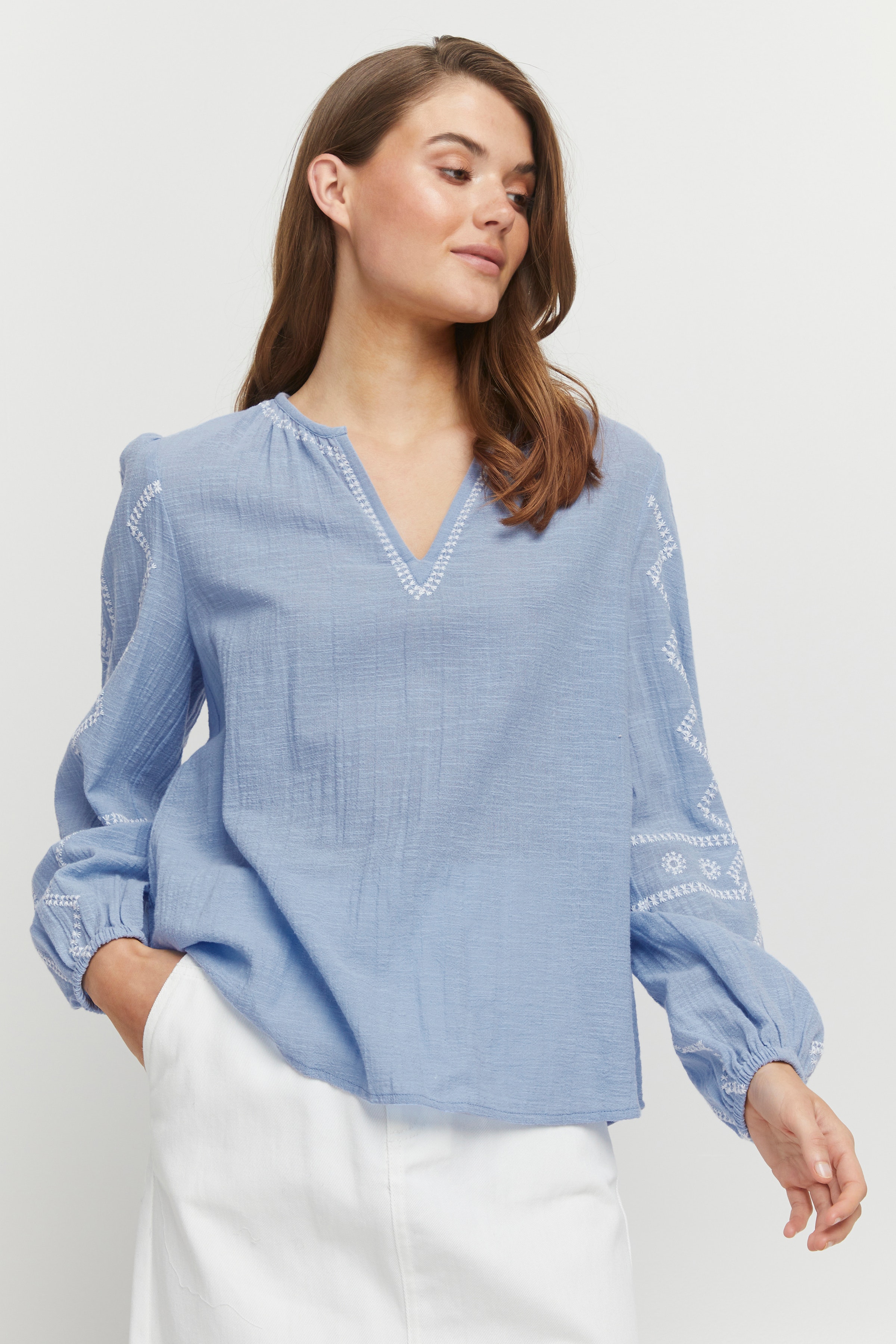 BYISELLA Bluse LOOKBOOK FRONT 20811511-153932