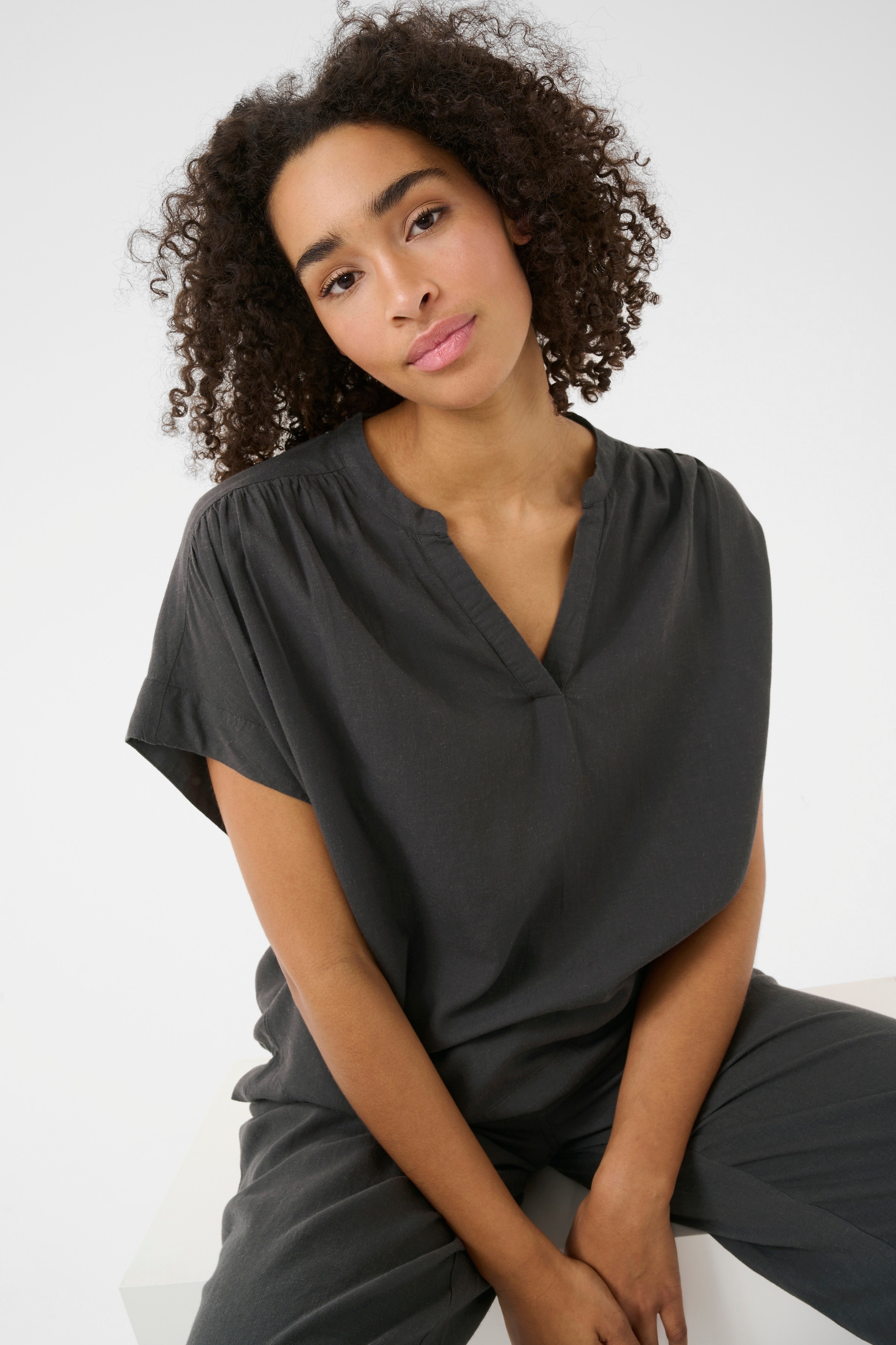 KAmilia Lin Top LOOKBOOK DETAIL 10509670-190205