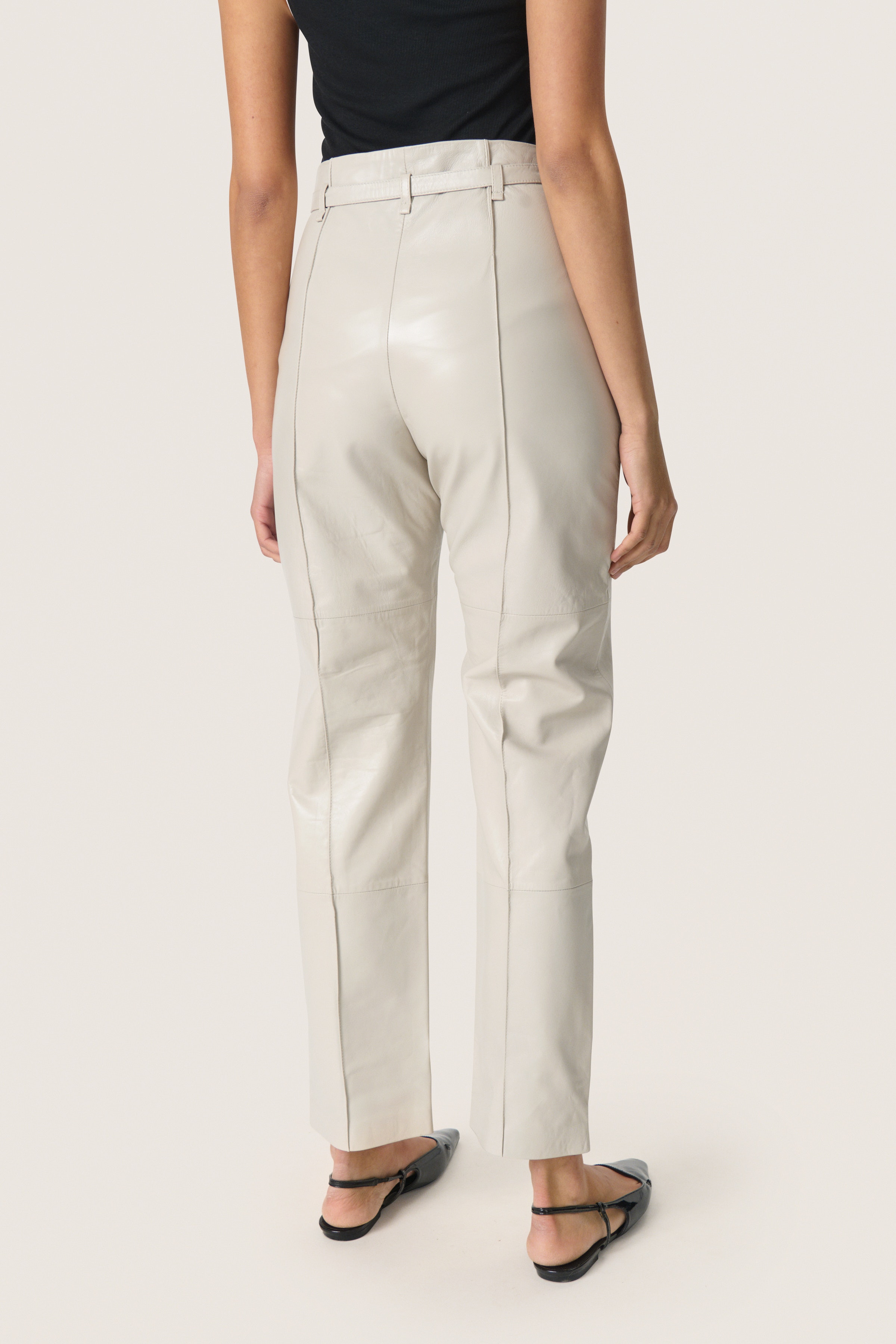 SLAyonna Trousers LOOKBOOK BACK 30408061-130404