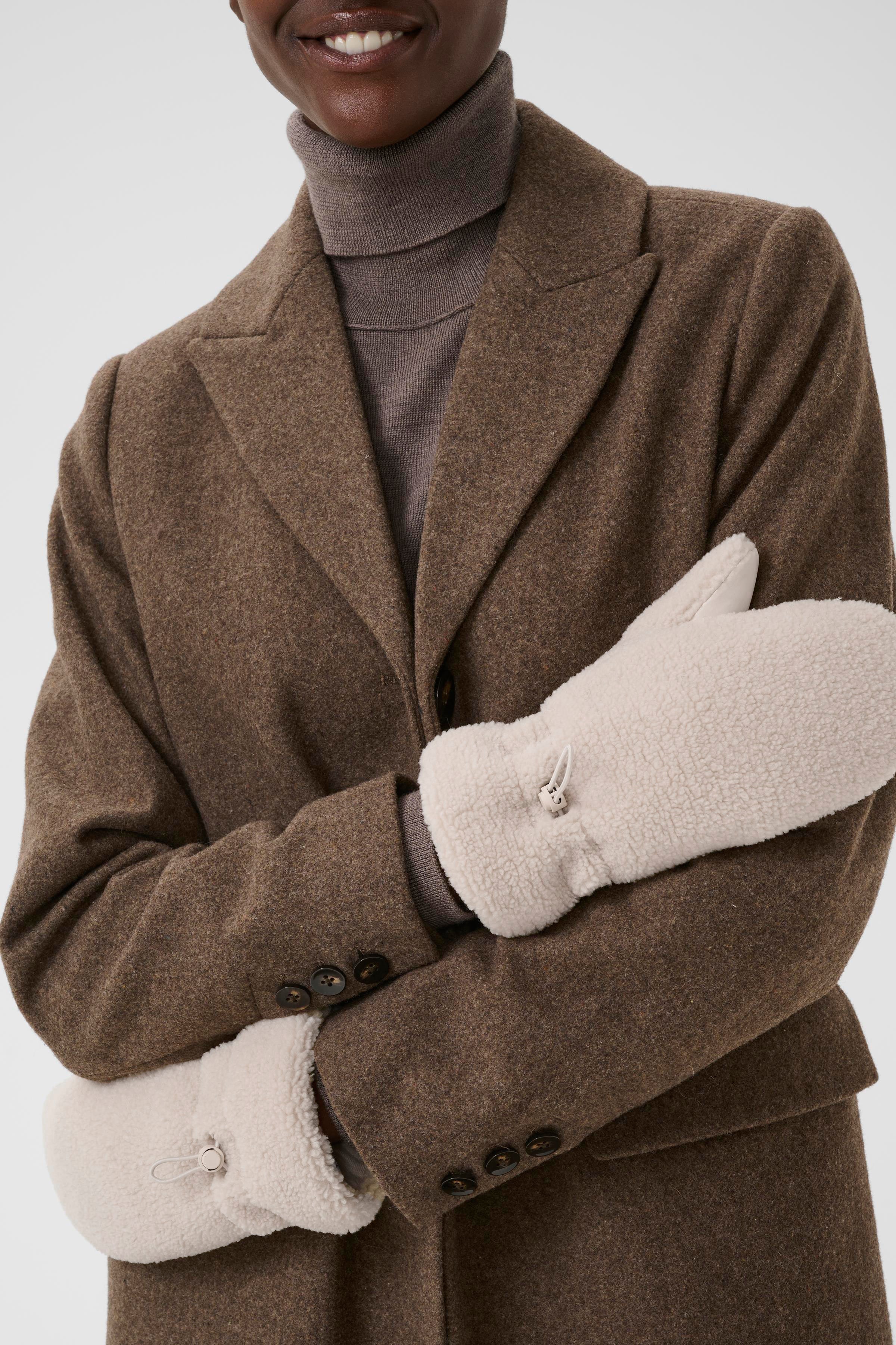 SaisaPW Gloves LOOKBOOK DETAIL 30309776-130000
