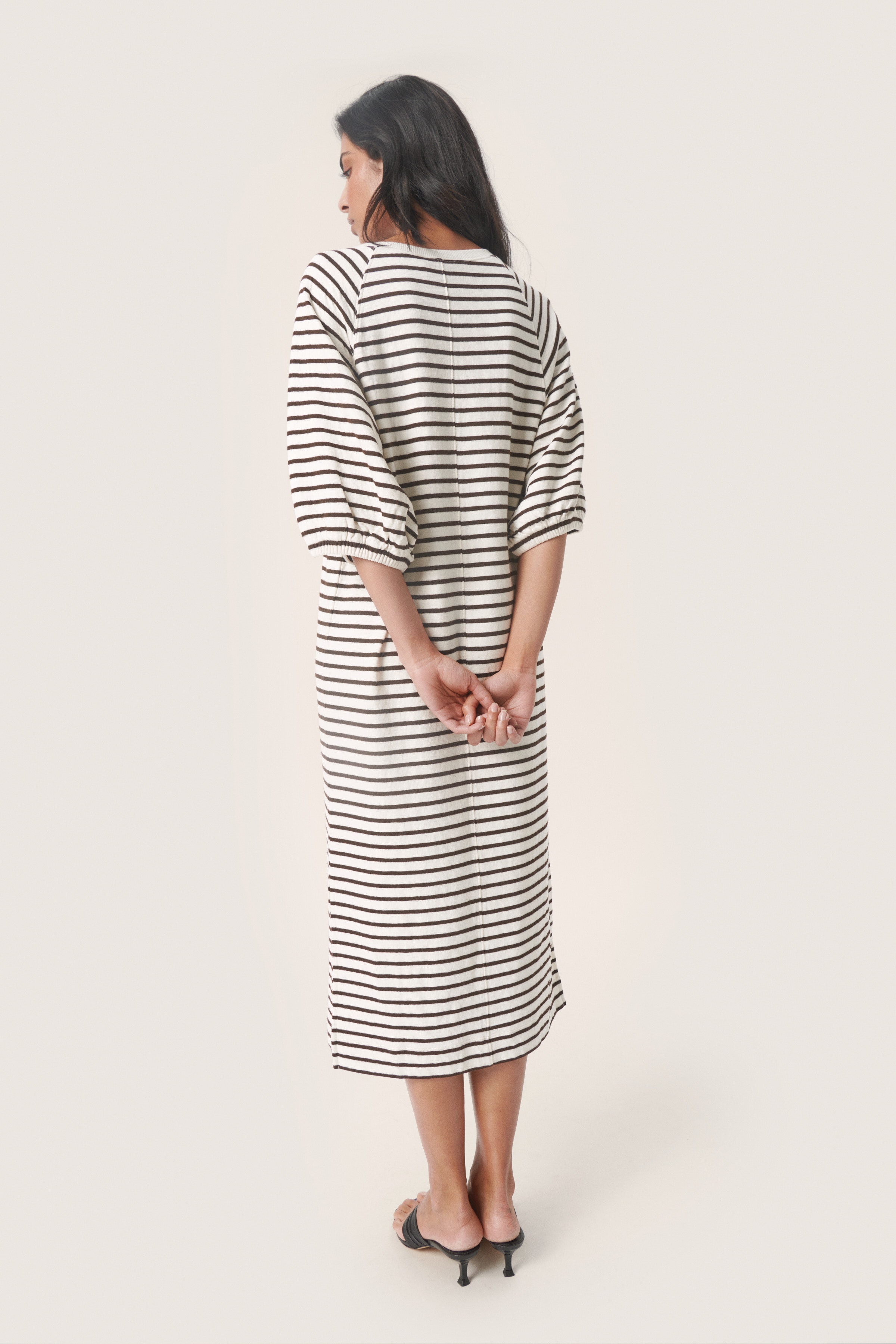 SLInge Klänning LOOKBOOK BACK 30405322-301946