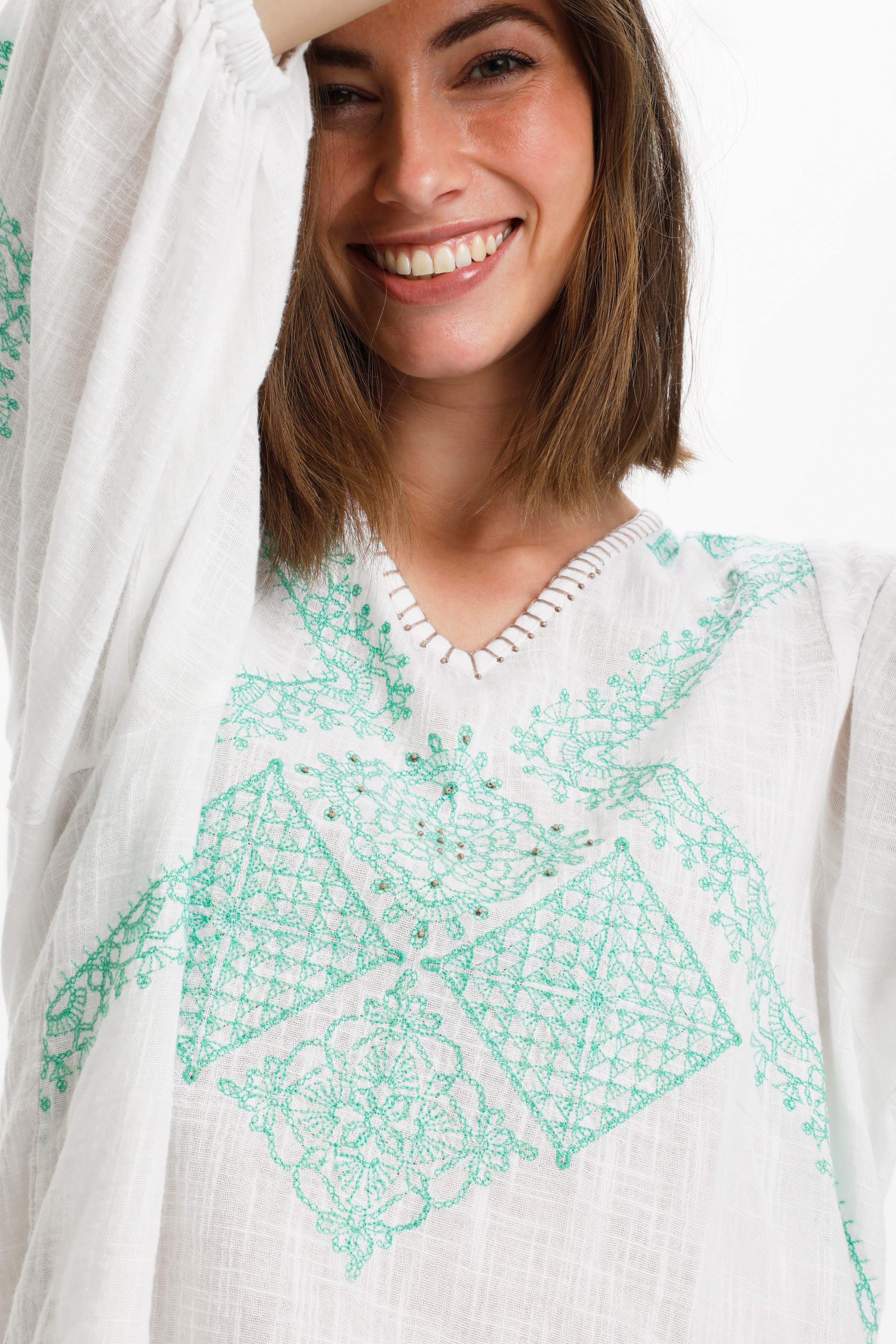 CRBella Bluse LOOKBOOK DETAIL 10609464-102979
