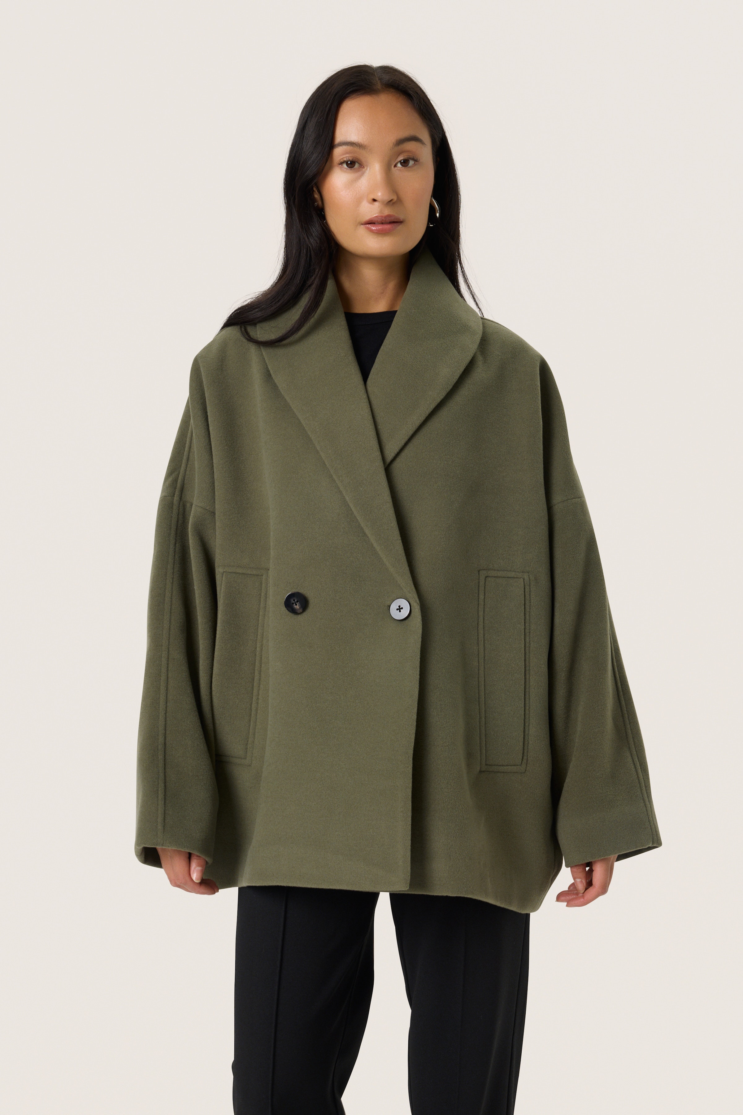 SLRubie Coat LOOKBOOK FRONT 30408269-190511