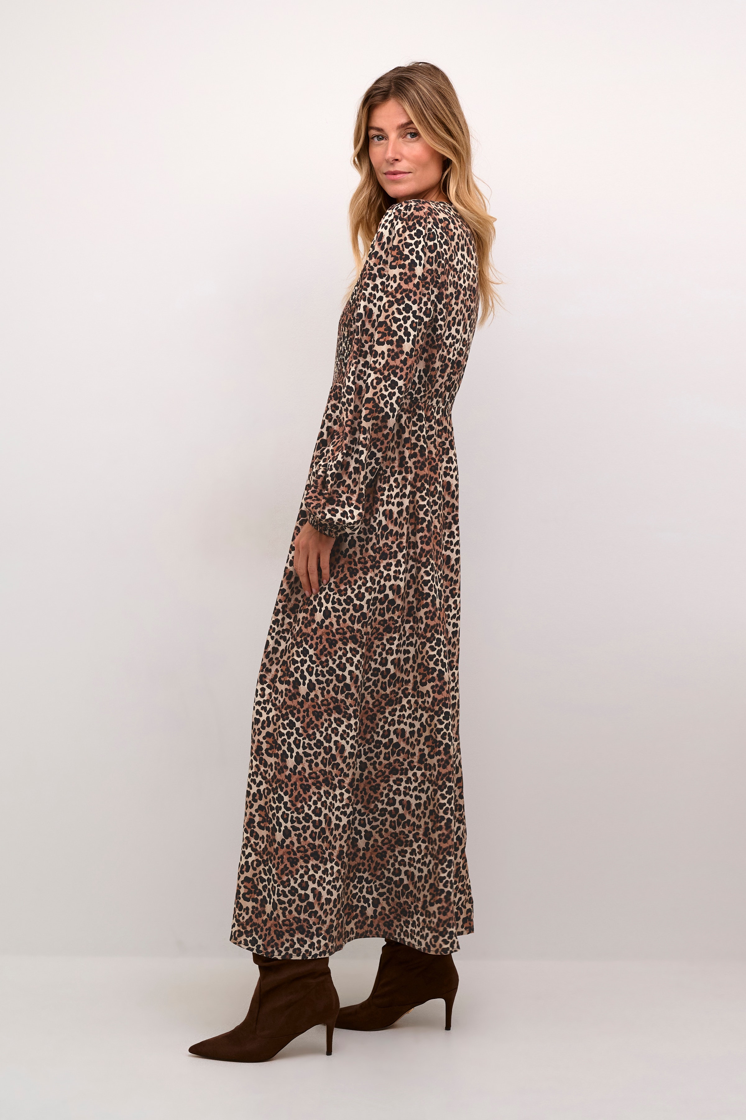 CRTiah Leopard kjole LOOKBOOK FRONT 10613233-106929