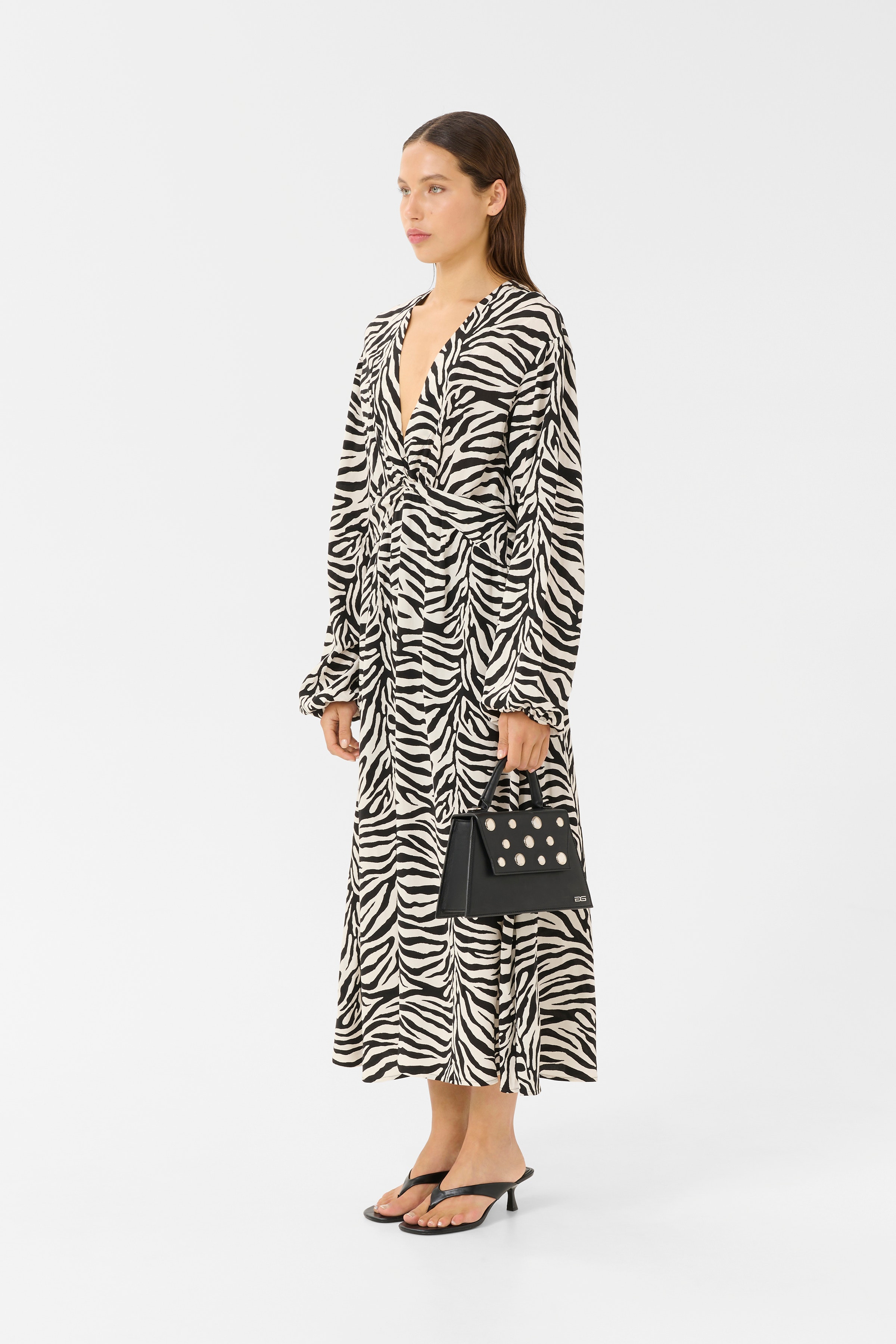 GZveva Kleid LOOKBOOK FRONT 10910422-107873