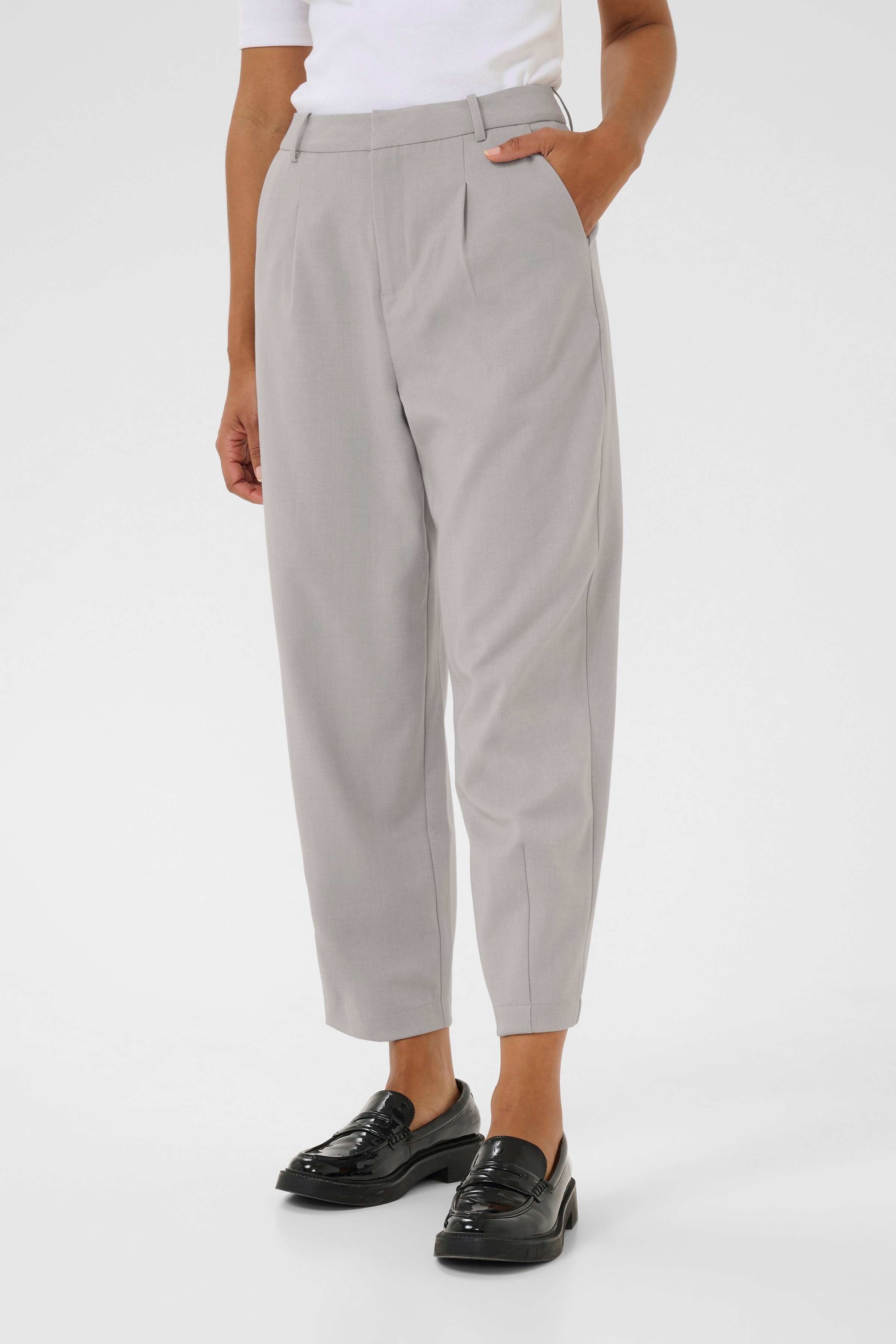 KAmerle Trousers LOOKBOOK FRONT 10504769-100123