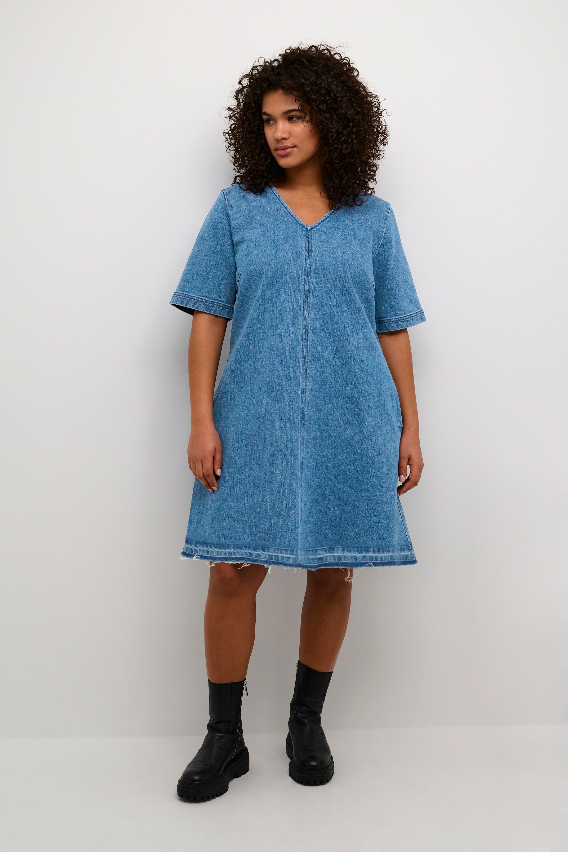 KCnicole Denim Dress LOOKBOOK FRONT 10582664-103168