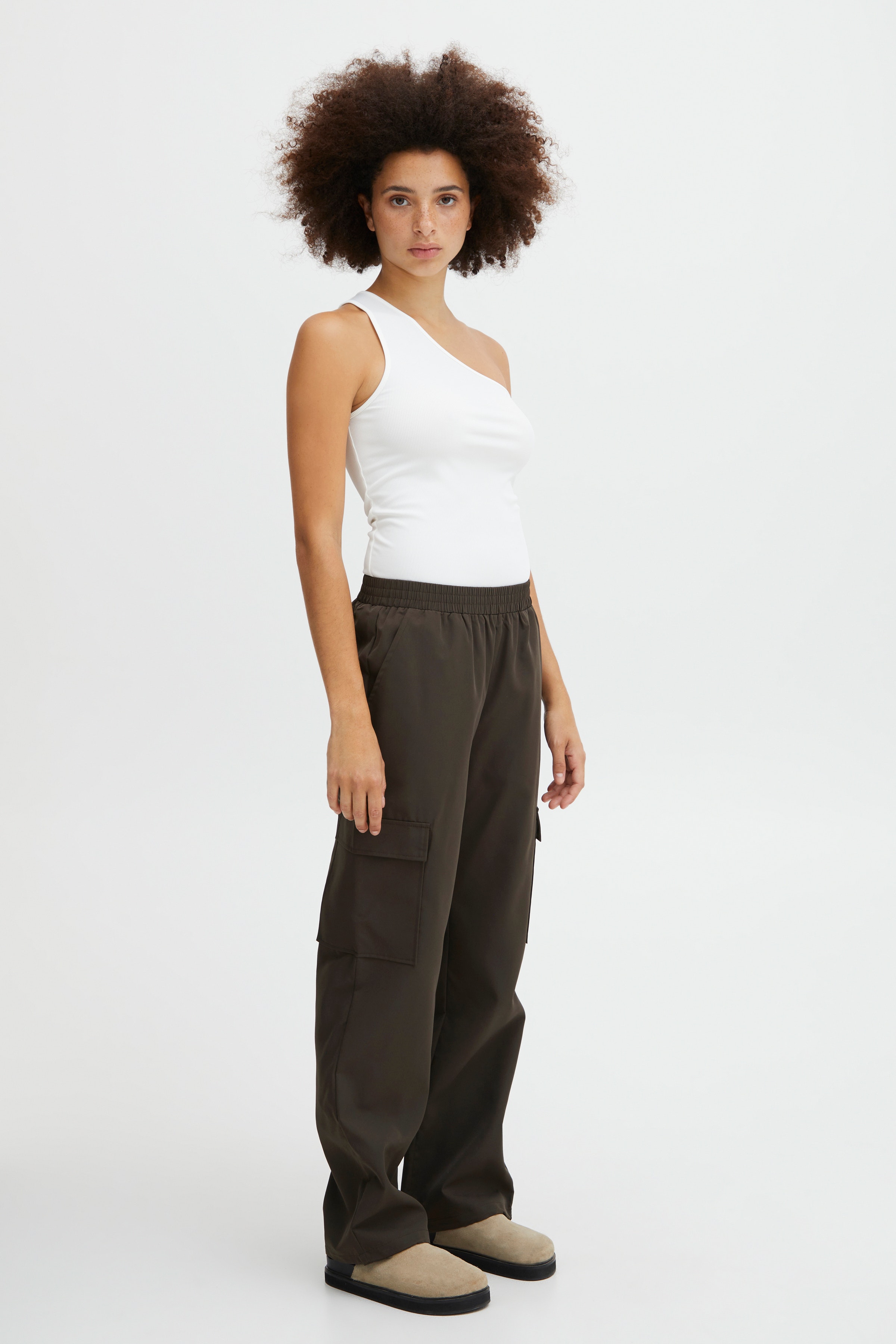 IXKECIA Trousers LOOKBOOK FRONT 20118992-190915