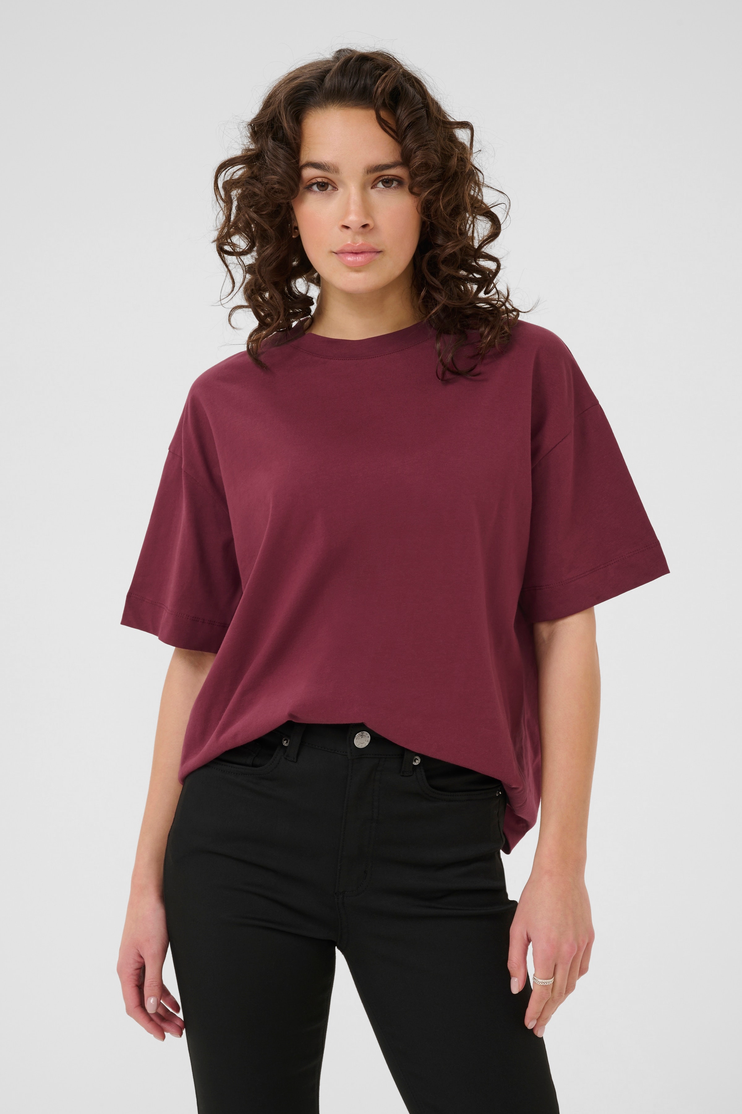 KAtomina T-shirt LOOKBOOK FRONT 10509743-191528