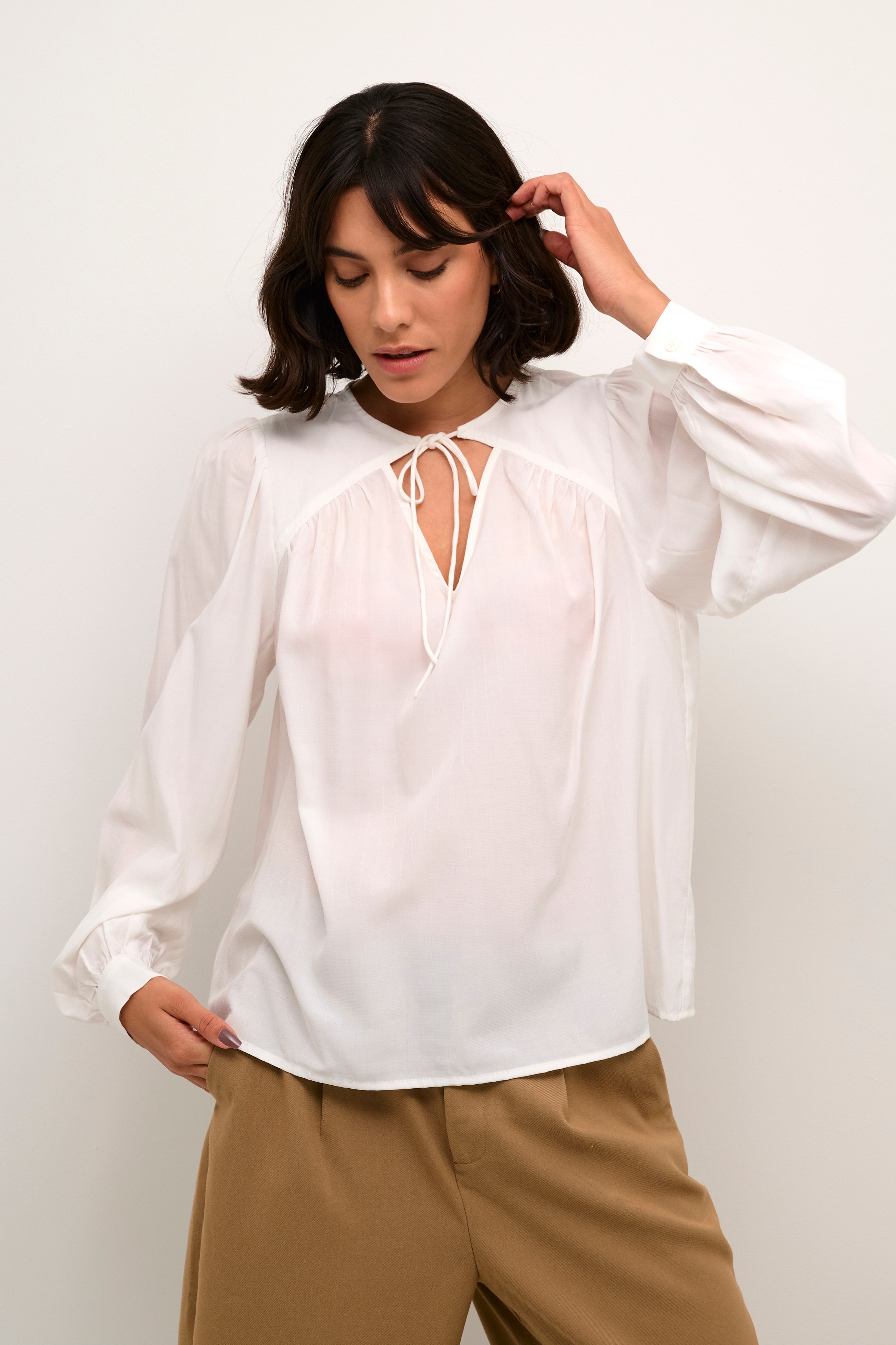 KAbarbara Blus LOOKBOOK FRONT 10508893-110602