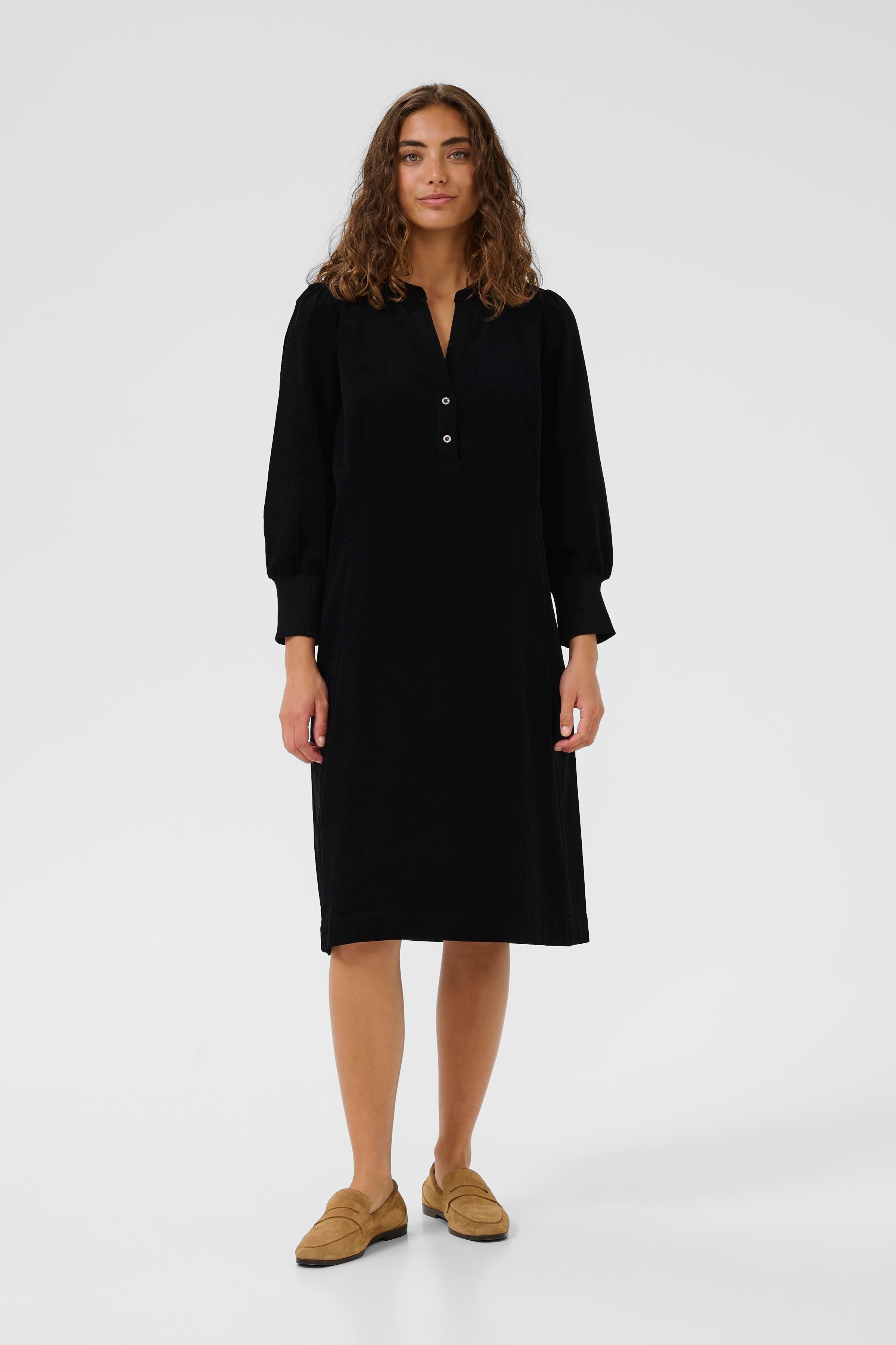 CUrhaena Fløjlskjole LOOKBOOK FRONT 50112284-500012