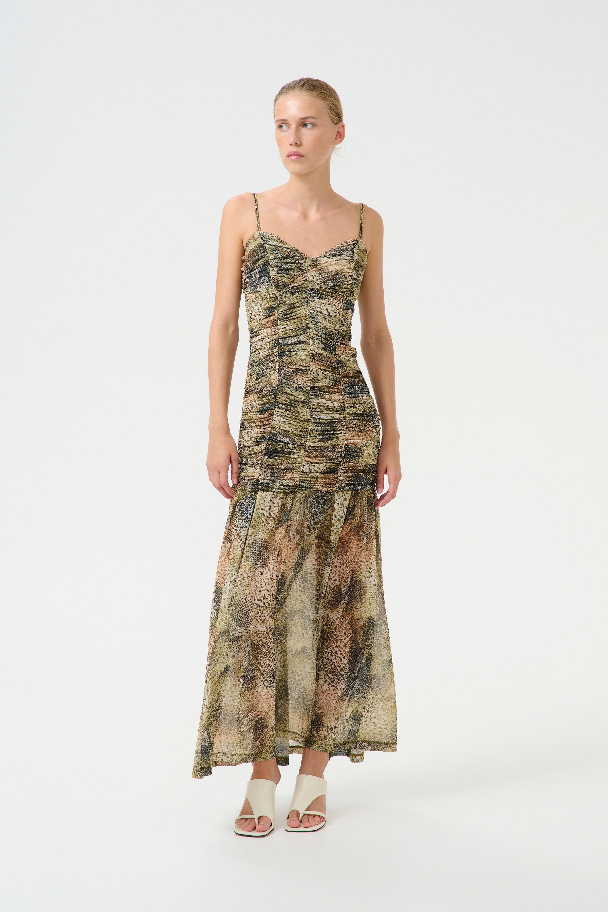 GZsnira Jurk LOOKBOOK FRONT 10910146-107549