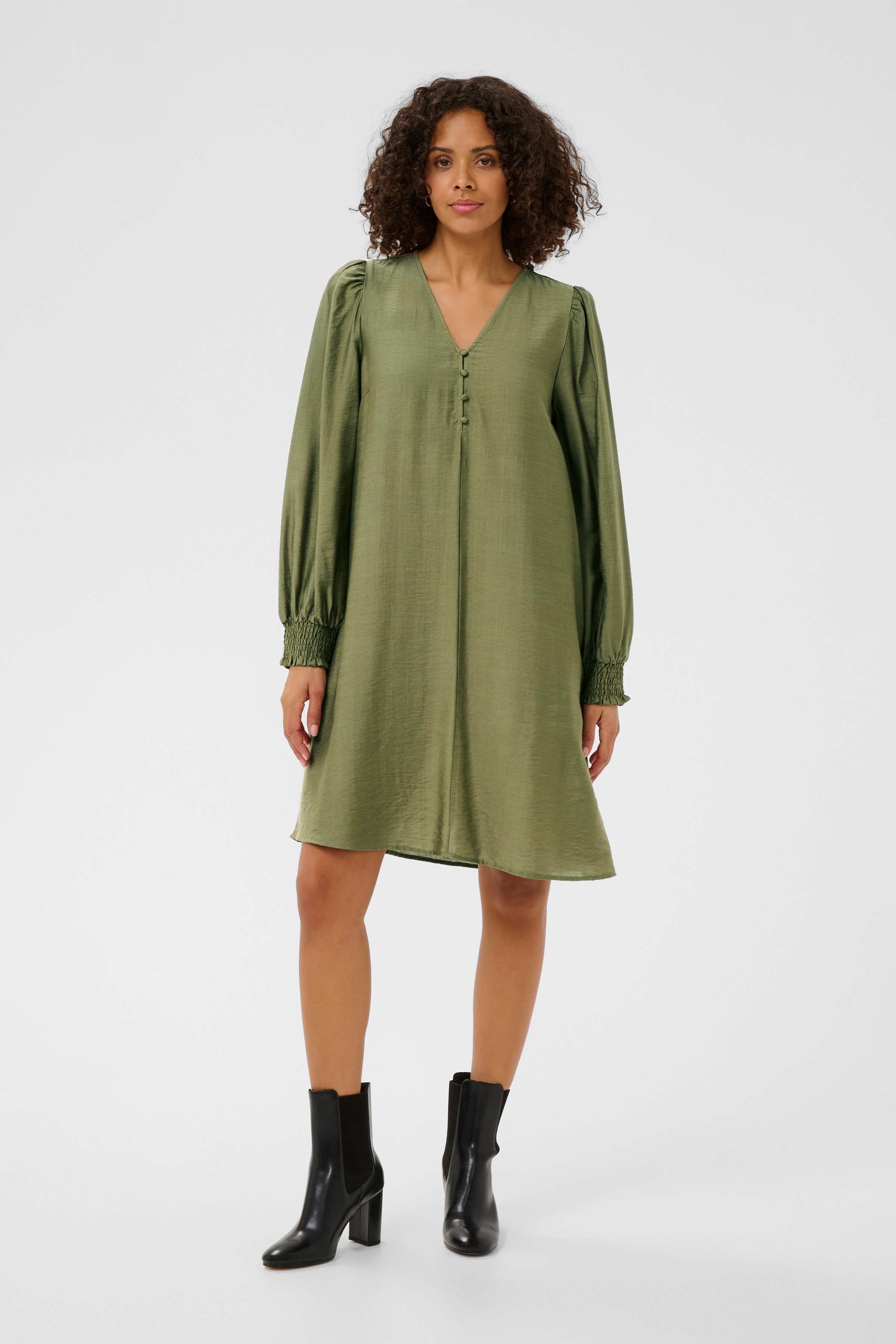 KAlufia Kleid LOOKBOOK FRONT 10511105-170517