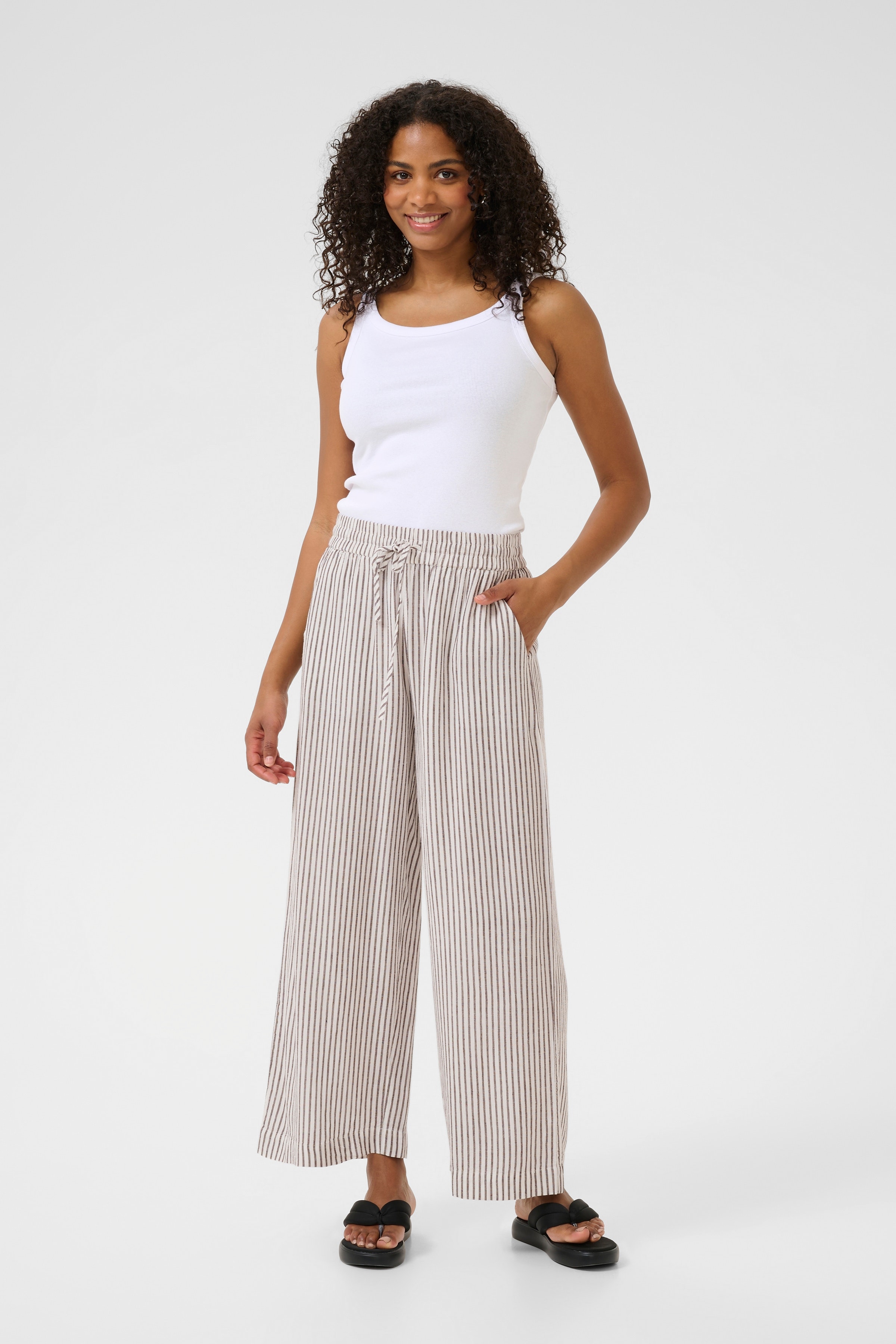 KAmilia Linen Trousers LOOKBOOK FRONT 10509666-107749