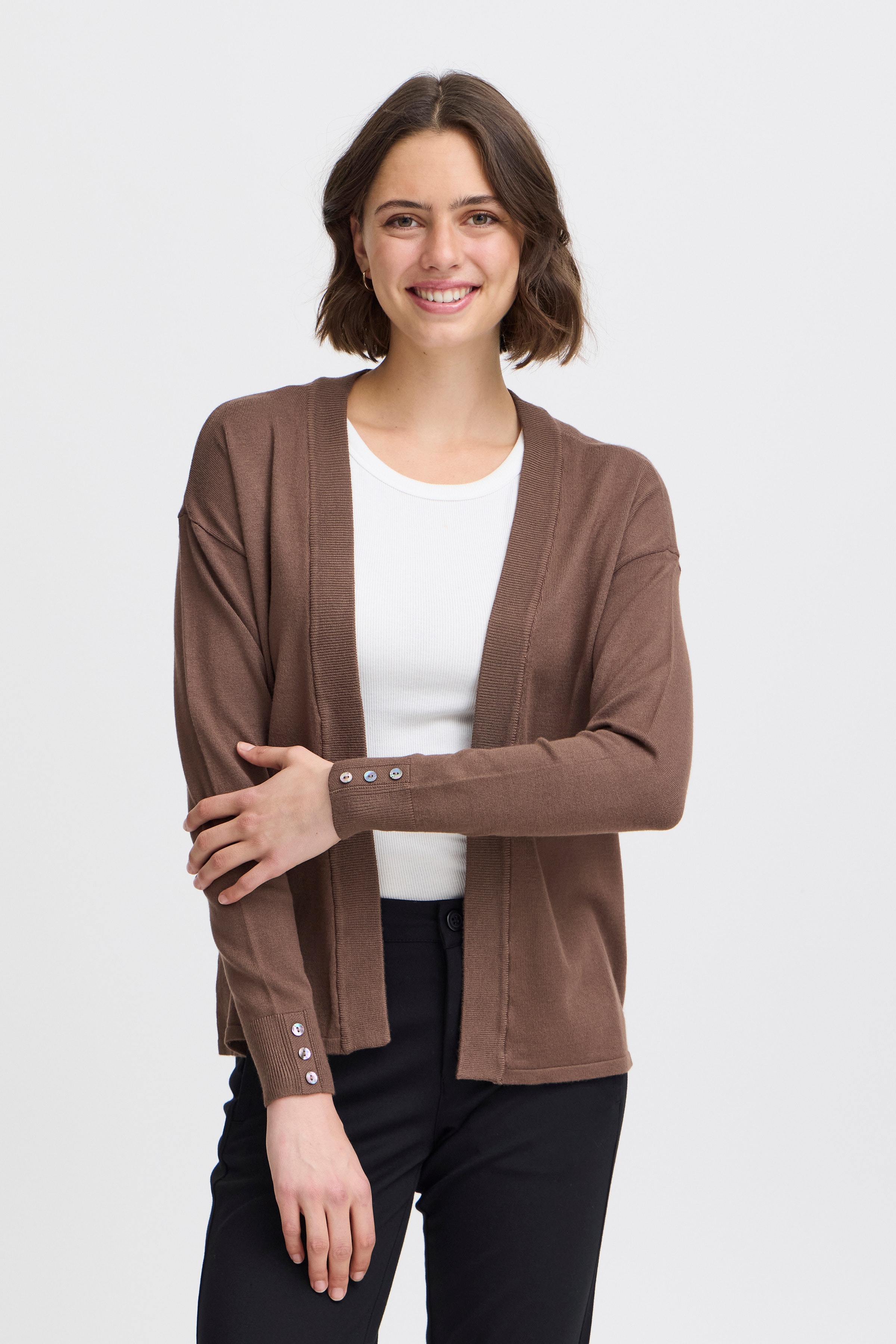 FRCLIA Cardigan LOOKBOOK FRONT 20614667-190916