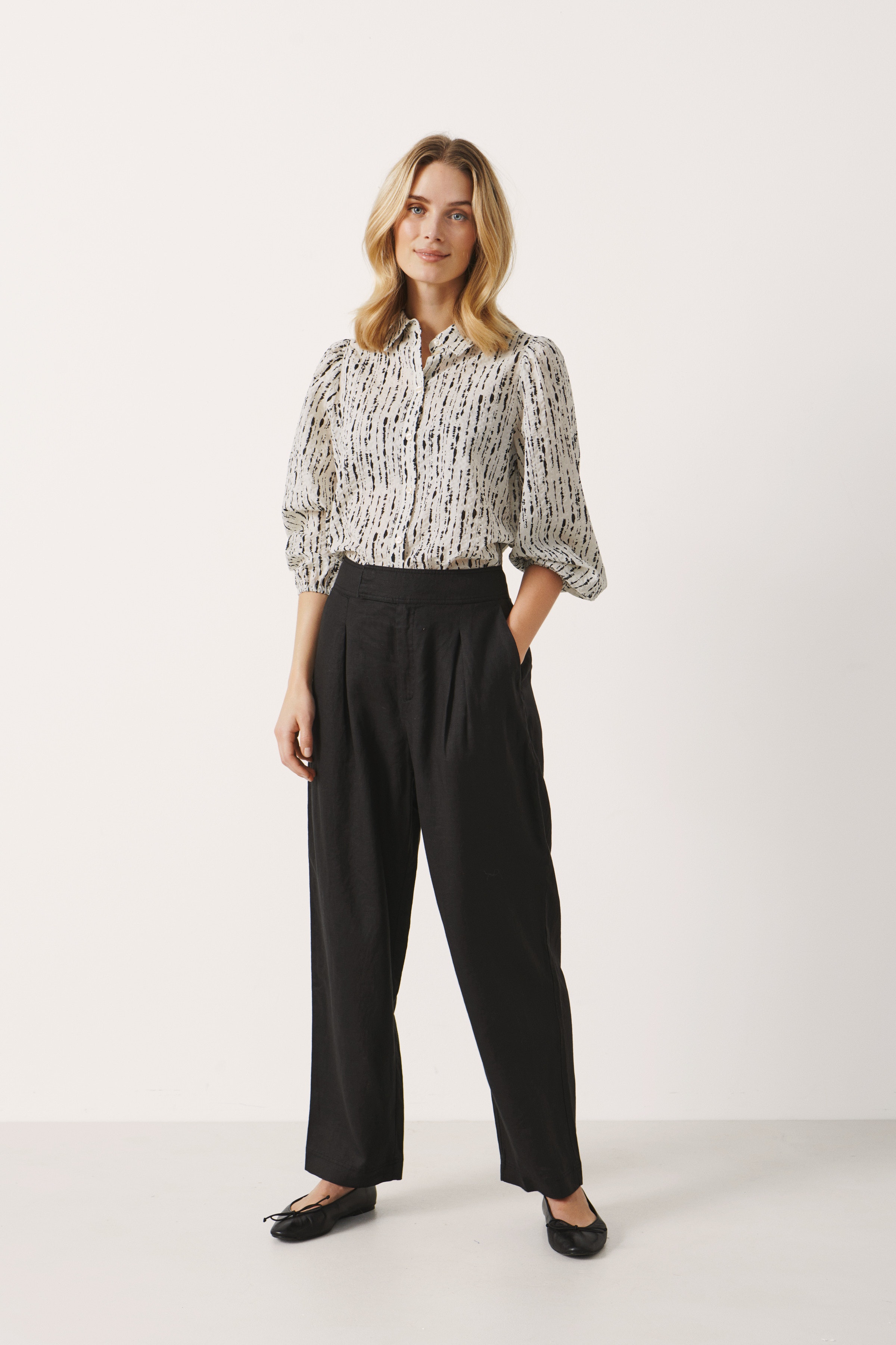 SaberaPW Trousers LOOKBOOK FRONT 30307554-194008