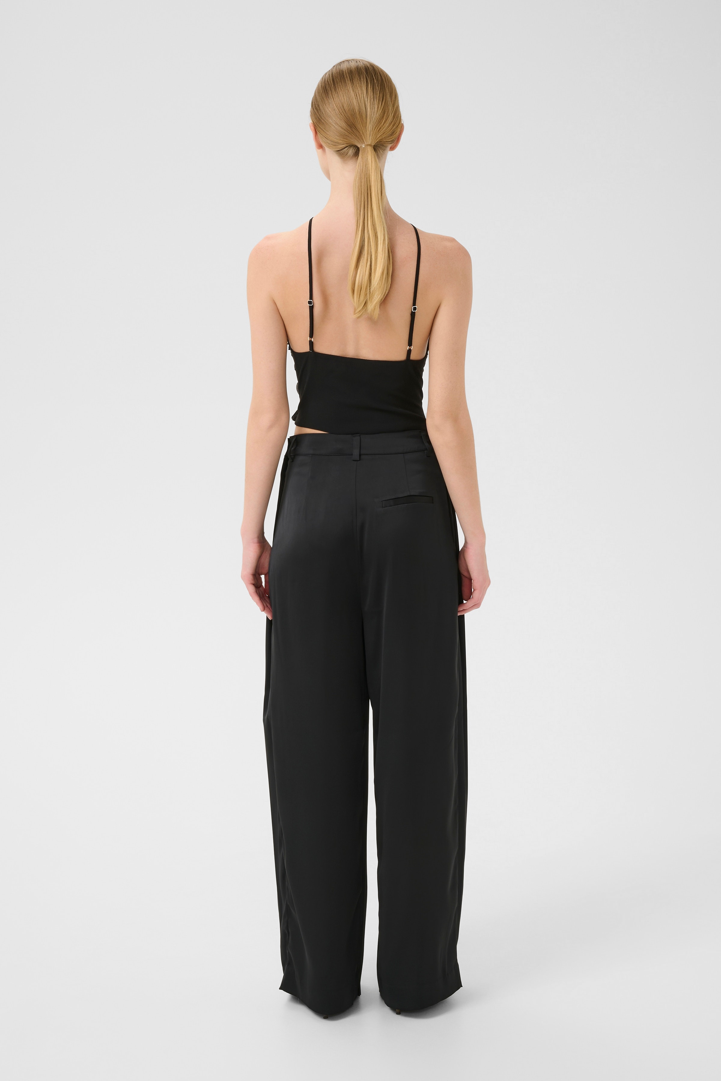 GZingrid Blouse LOOKBOOK BACK 10910825-100017