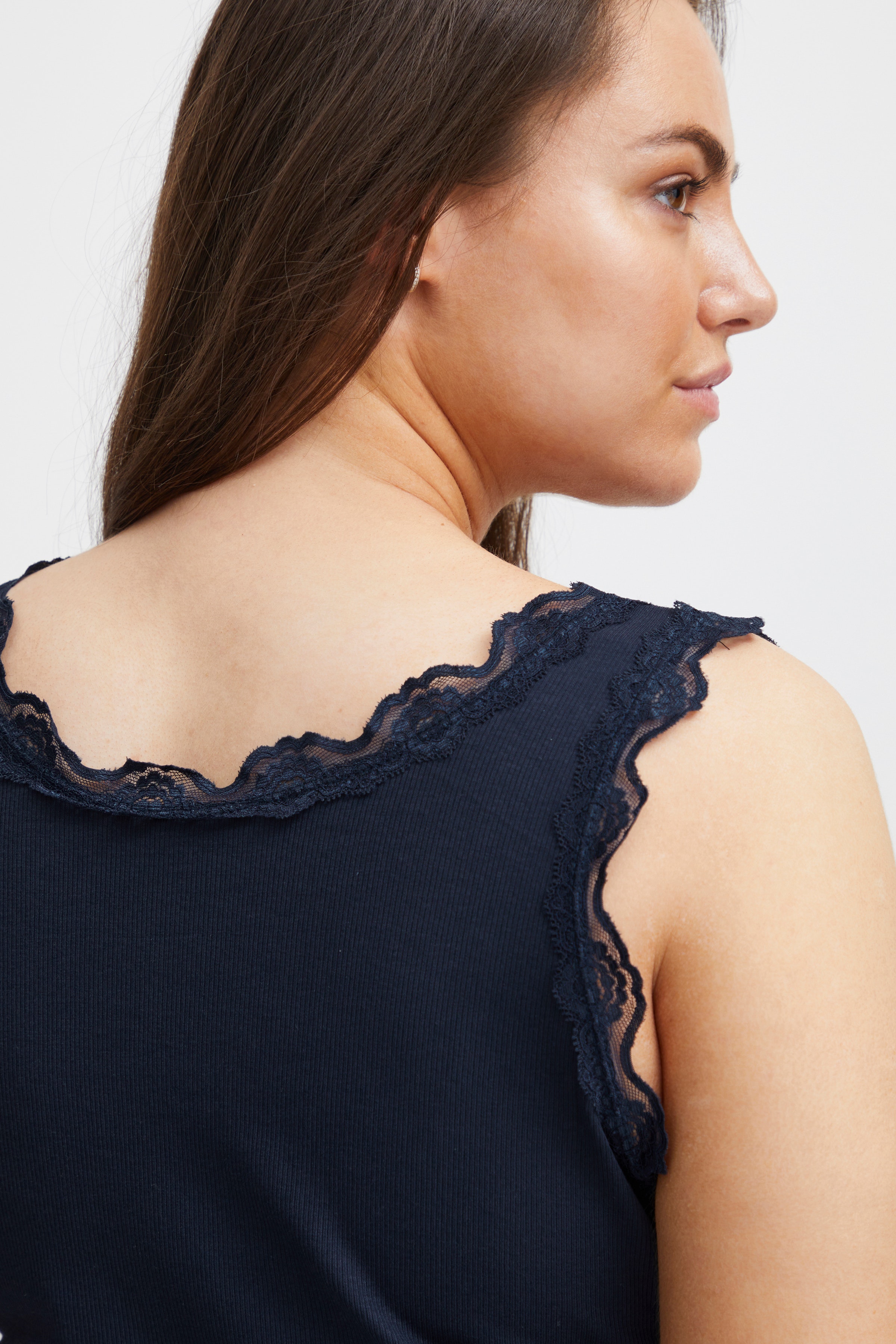 FPZAMOND Top LOOKBOOK DETAIL 20611053-194010