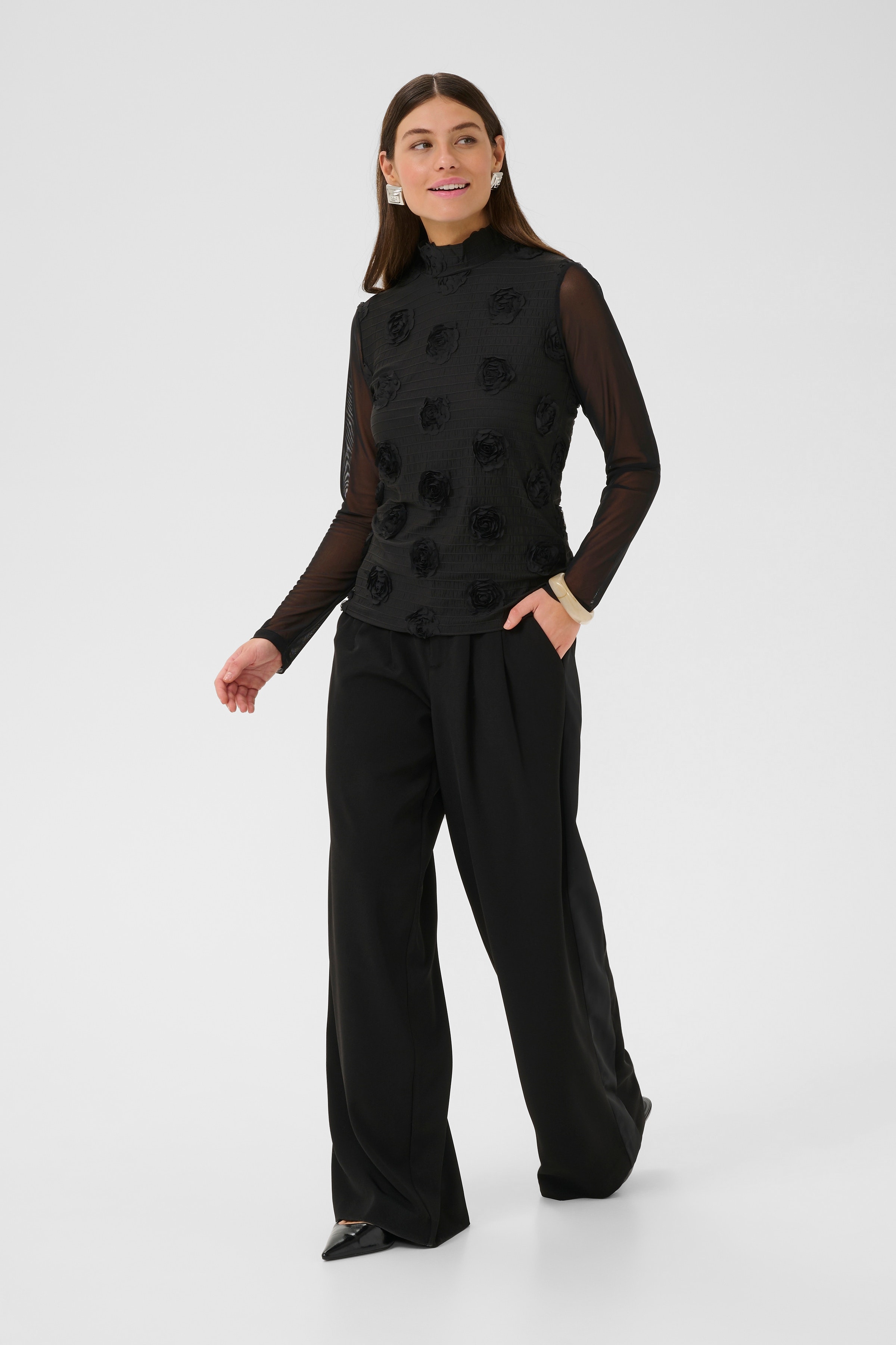 CUmascha T-shirt LOOKBOOK FRONT 50112361-500012
