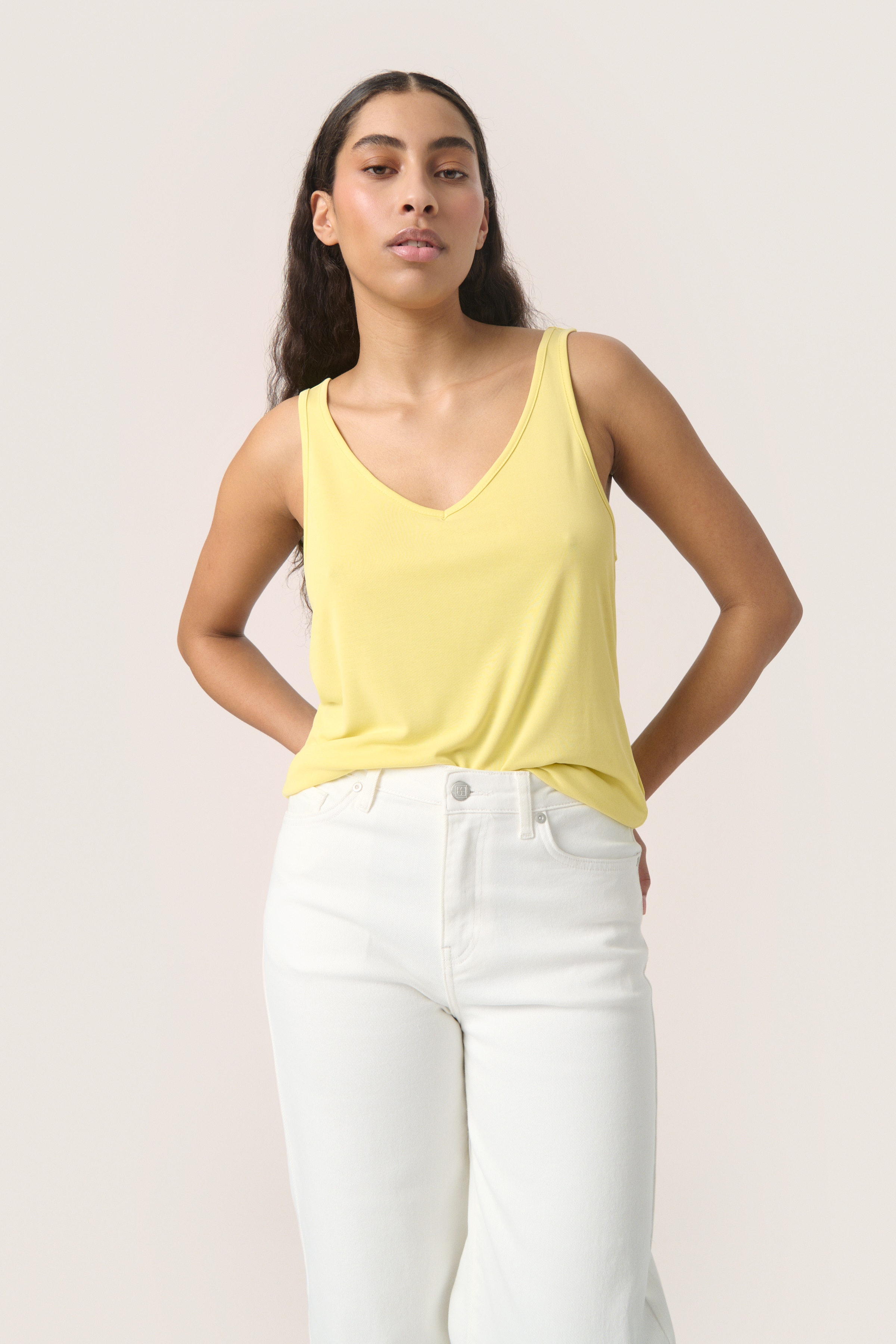 SLColumbine Top LOOKBOOK FRONT 30404199-130632