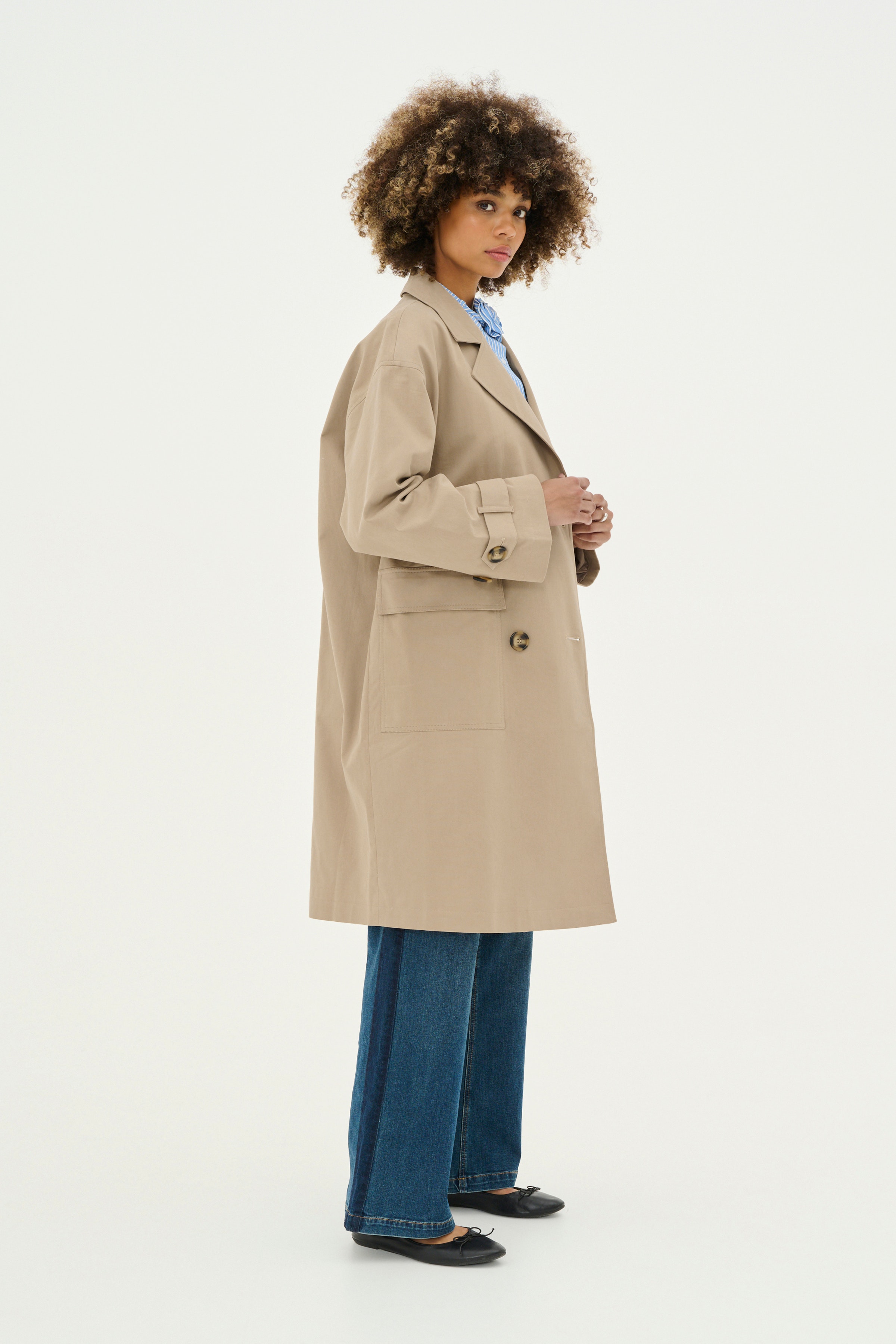 CUaugustina Trenchcoat with embroidery LOOKBOOK FRONT 50110718-171009