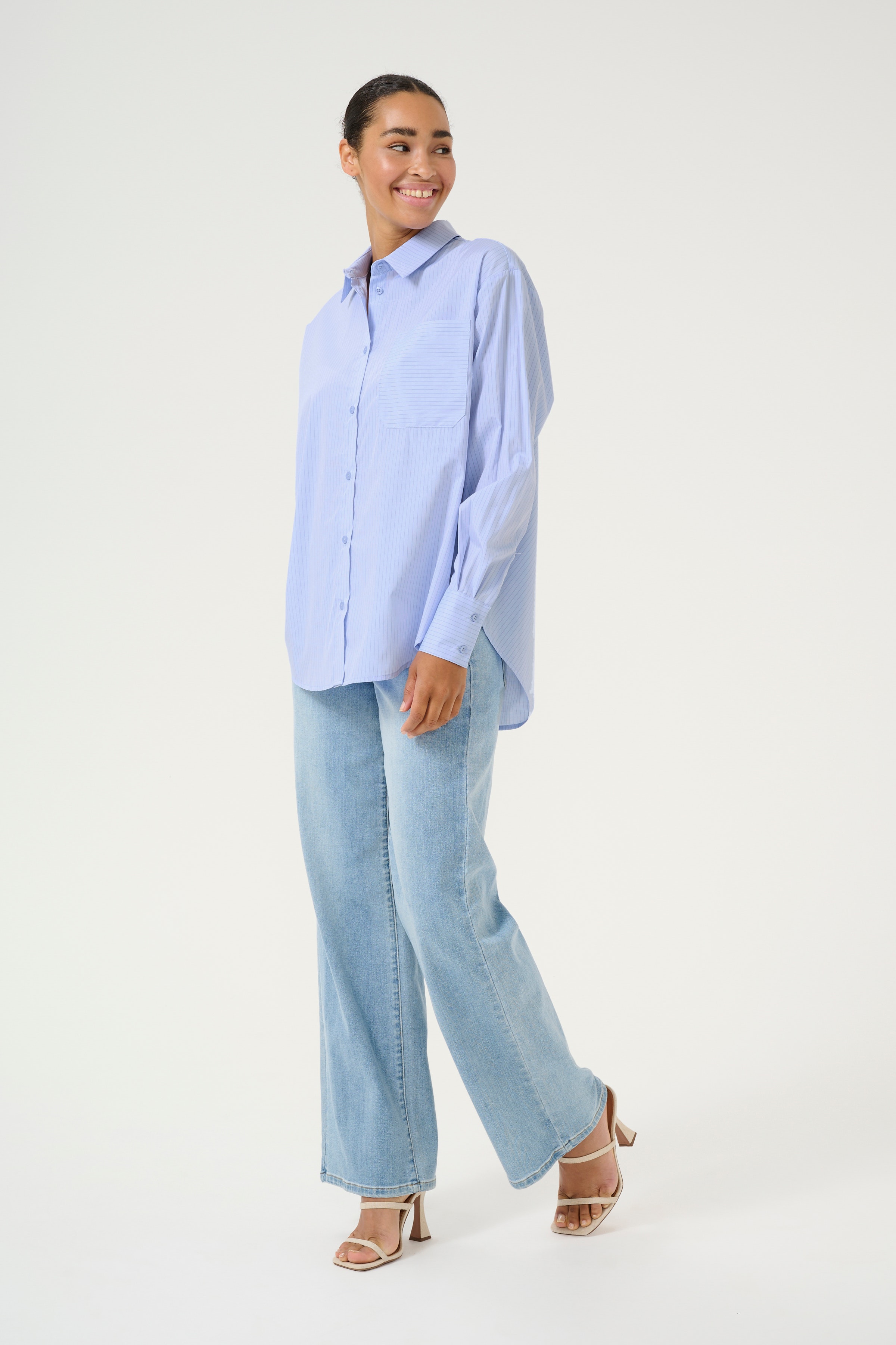 KAtara Shirt LOOKBOOK FRONT 10552366-107267