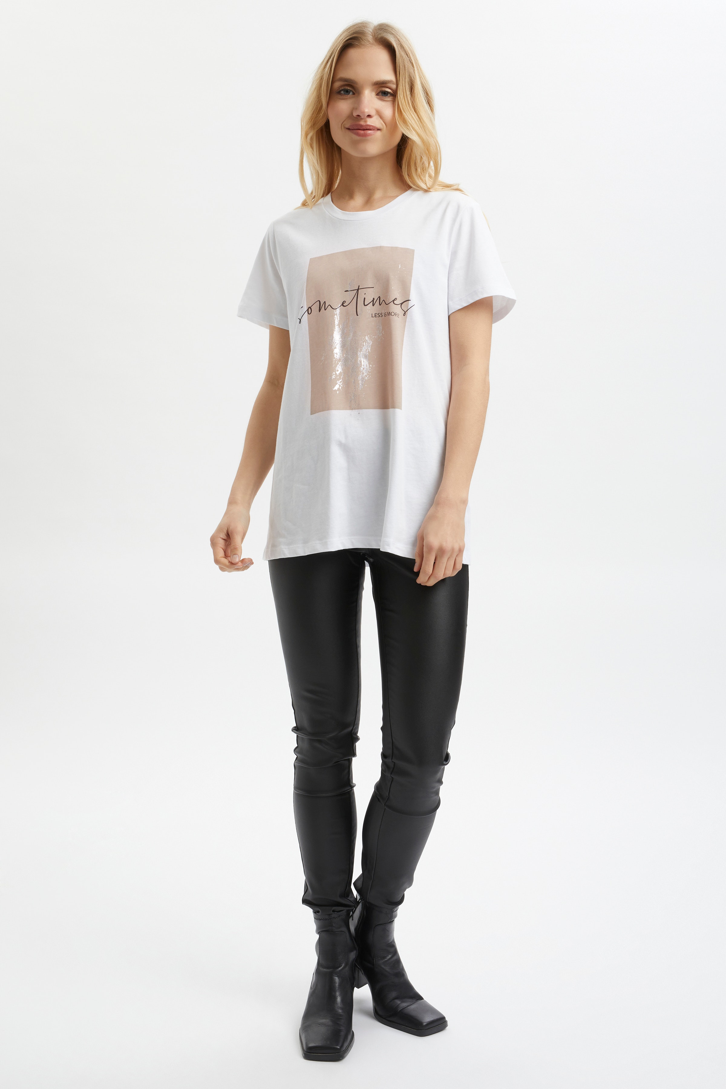 KAsorrin T-shirt LOOKBOOK FRONT 10505918-110601