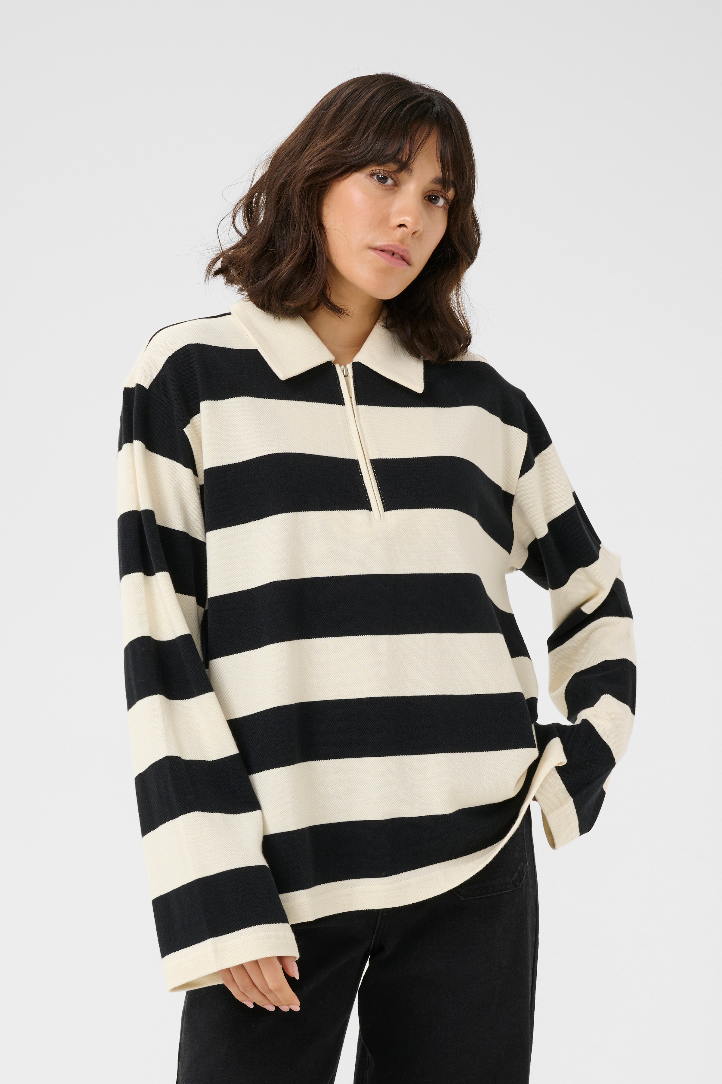 KApicca Blus LOOKBOOK FRONT 10552400-108071