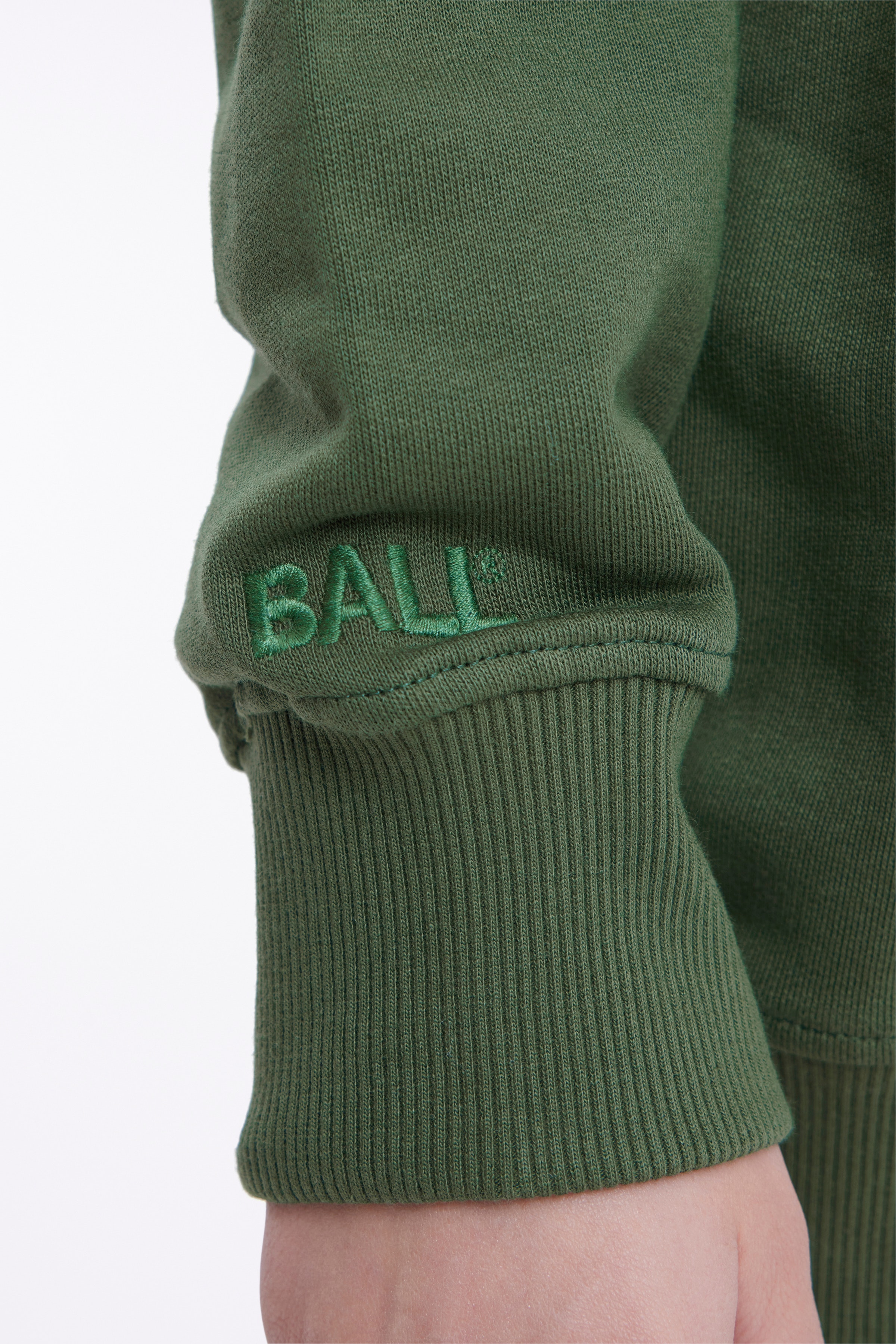 L. TAYLOR SWEATSHIRT LOOKBOOK DETAIL 50400052-195511