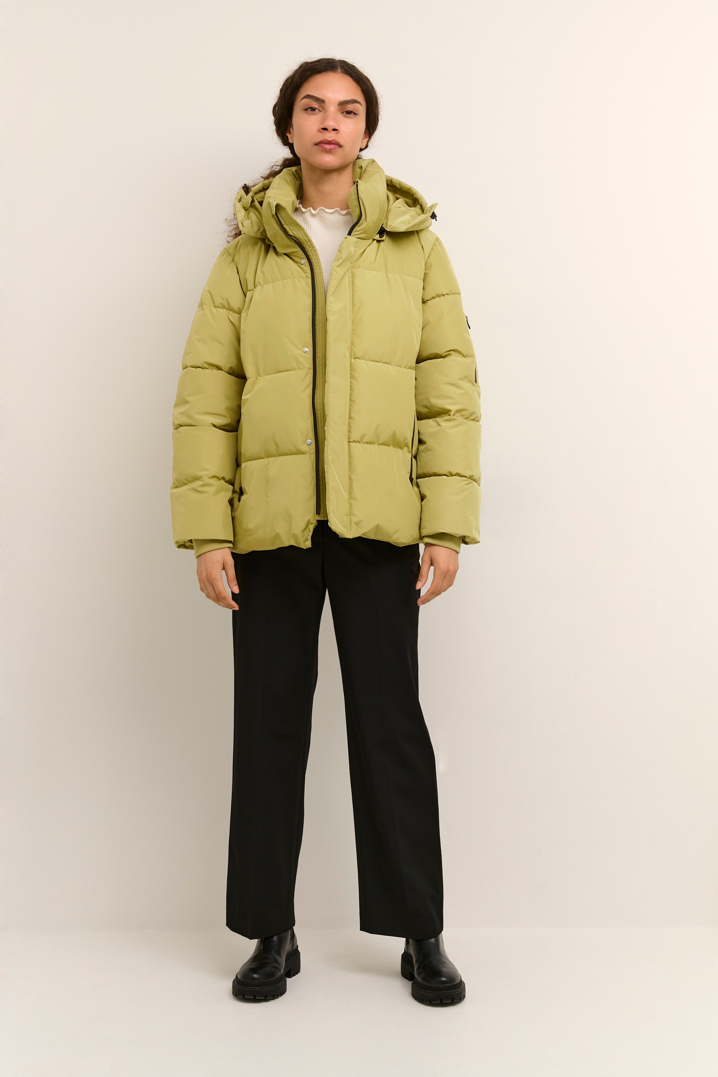 HazeKB Mantel LOOKBOOK FRONT 10104145-170636