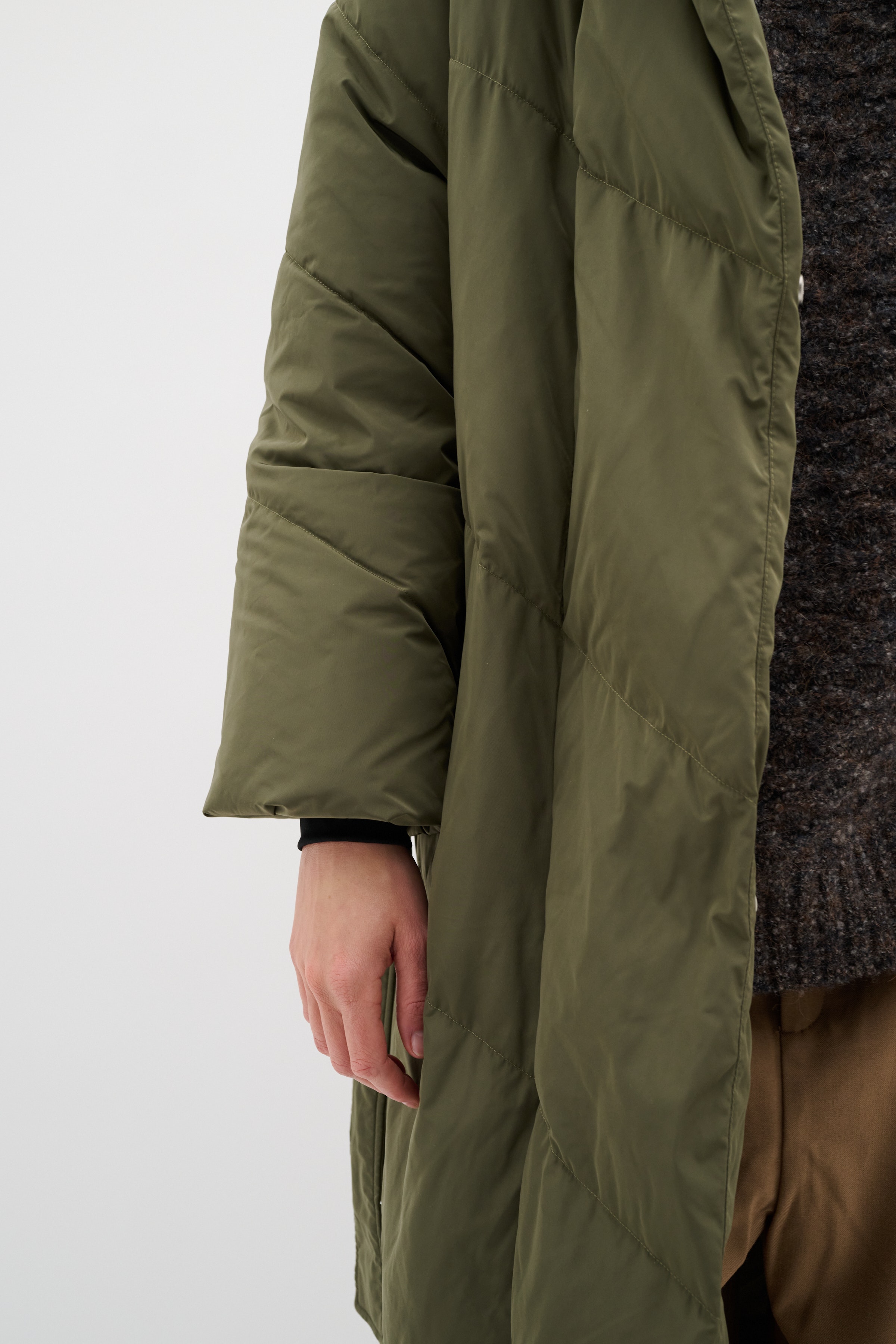 YazIW Daunen Mantel LOOKBOOK DETAIL 30110618-190512