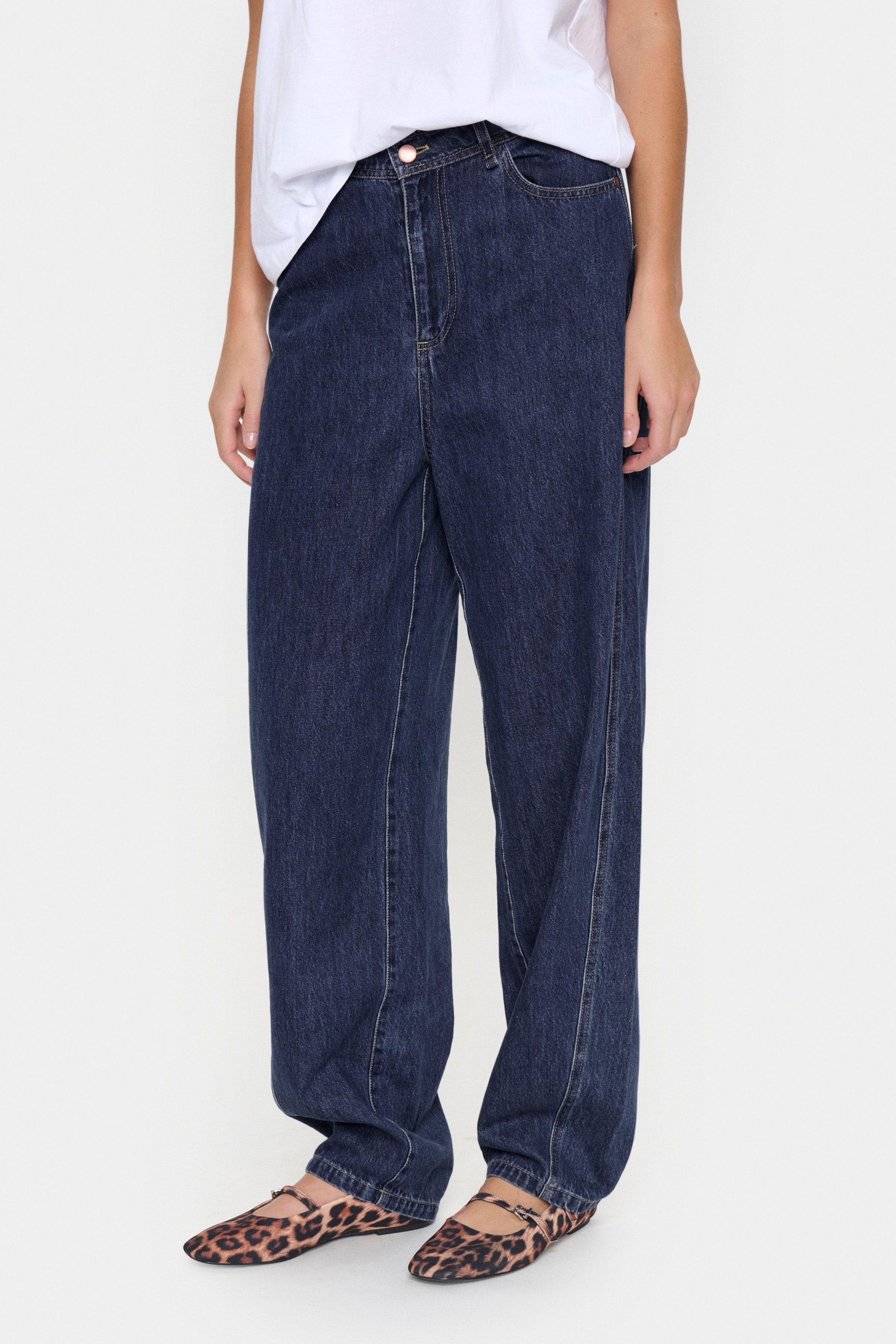 JoannSZ Jeans LOOKBOOK FRONT 30513871-600104