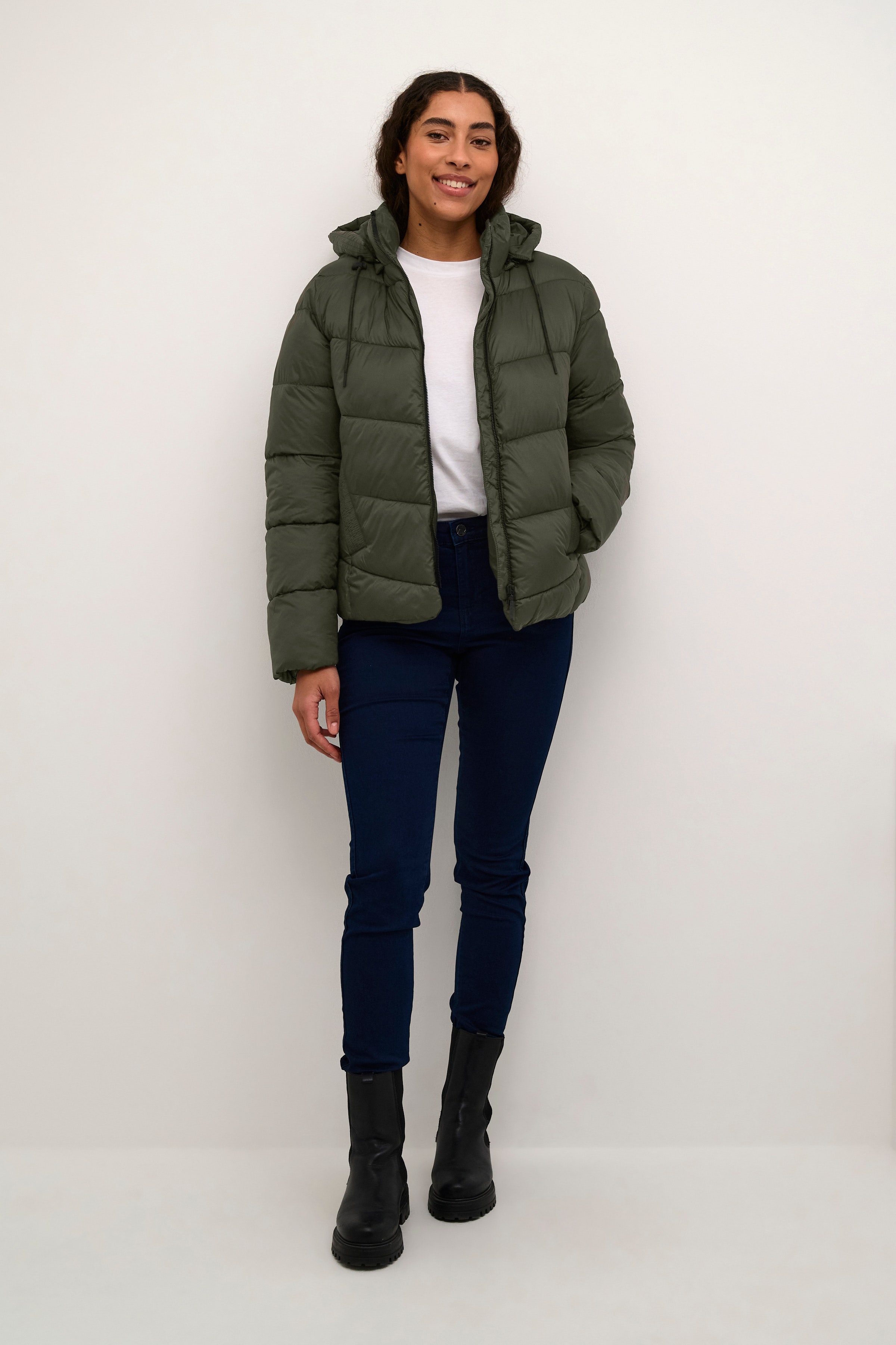 KAsusanne Jacket LOOKBOOK FRONT 10508811-190414